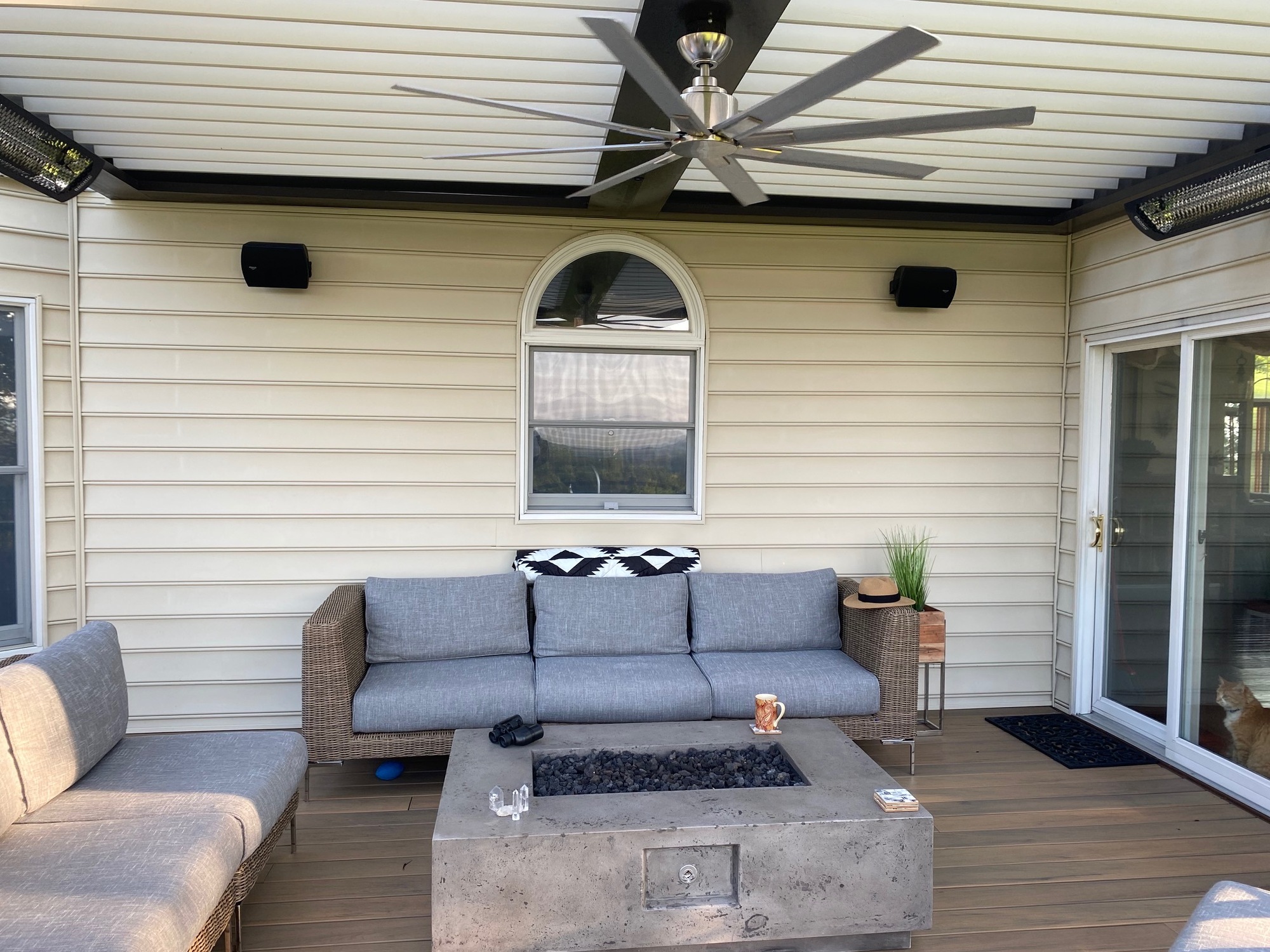 A Modern Deck Designed for Every Season - Photo 5