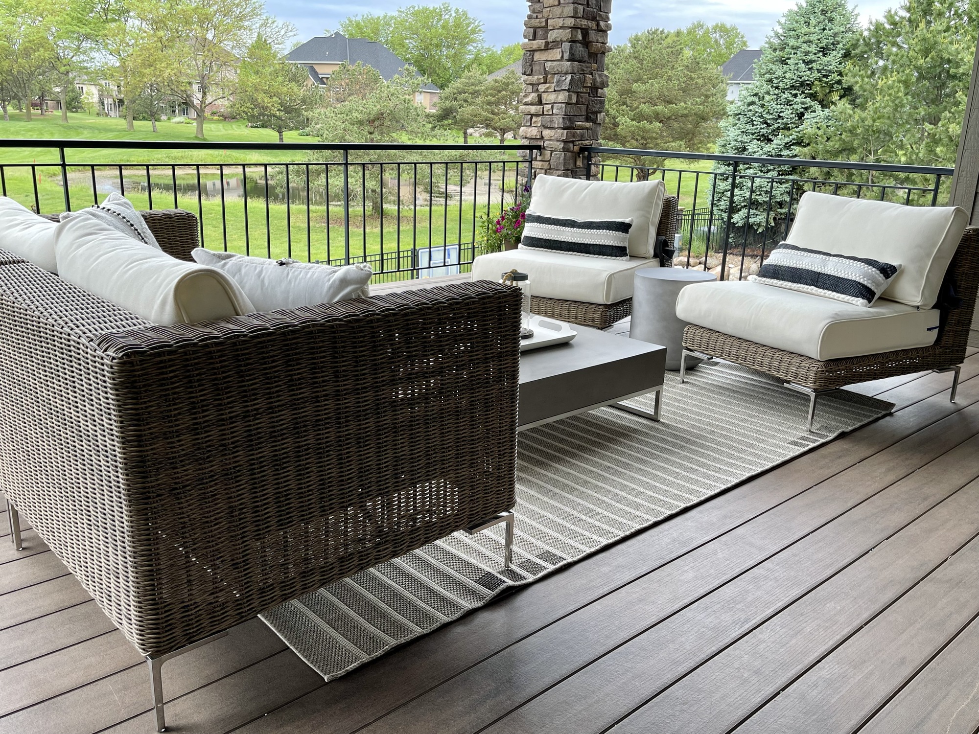 Mid-Century Deck in Lincoln, Nebraska - Photo 4