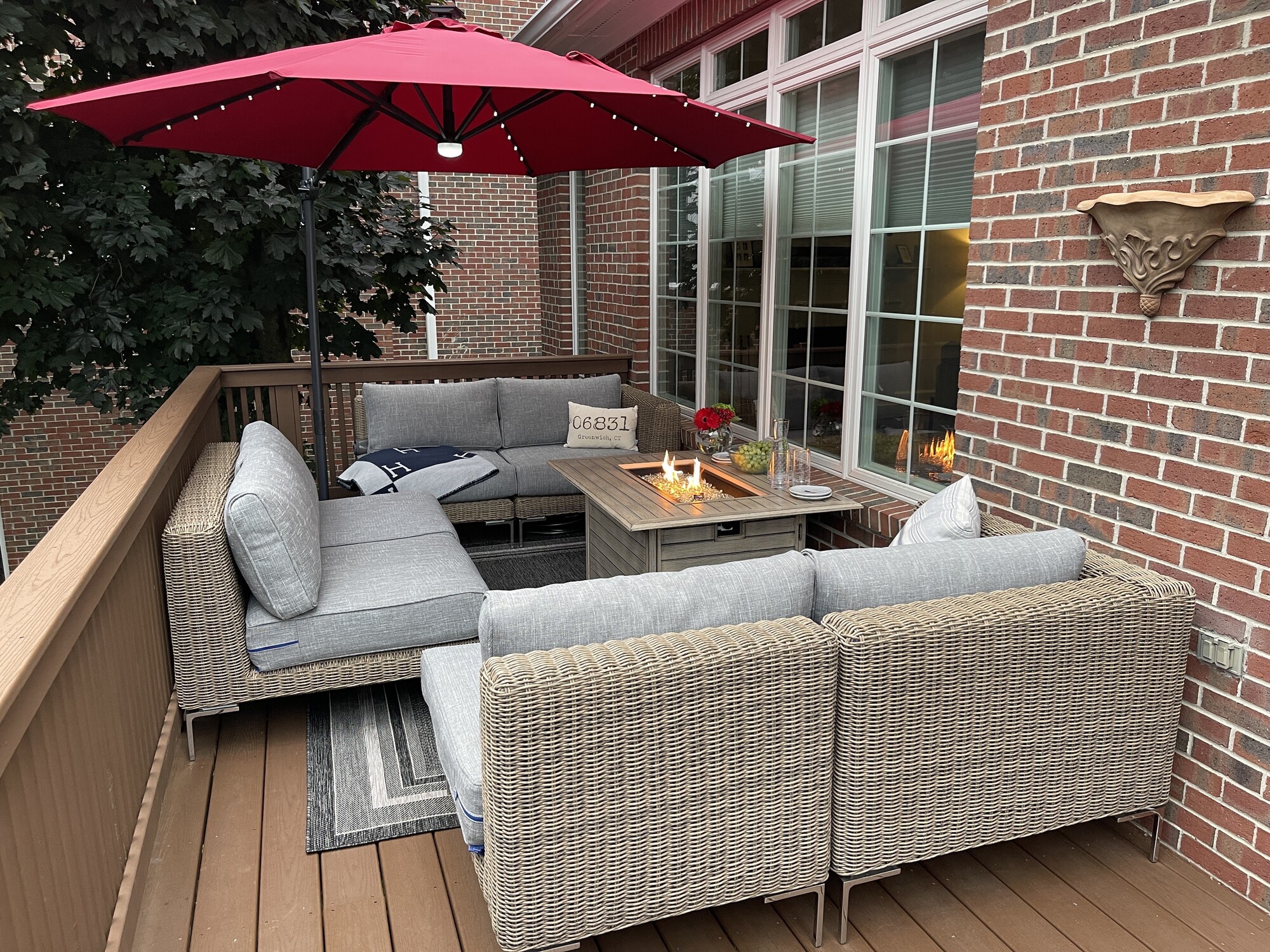 A Cozy Raised Deck in Greenwich, CT - Photo 1