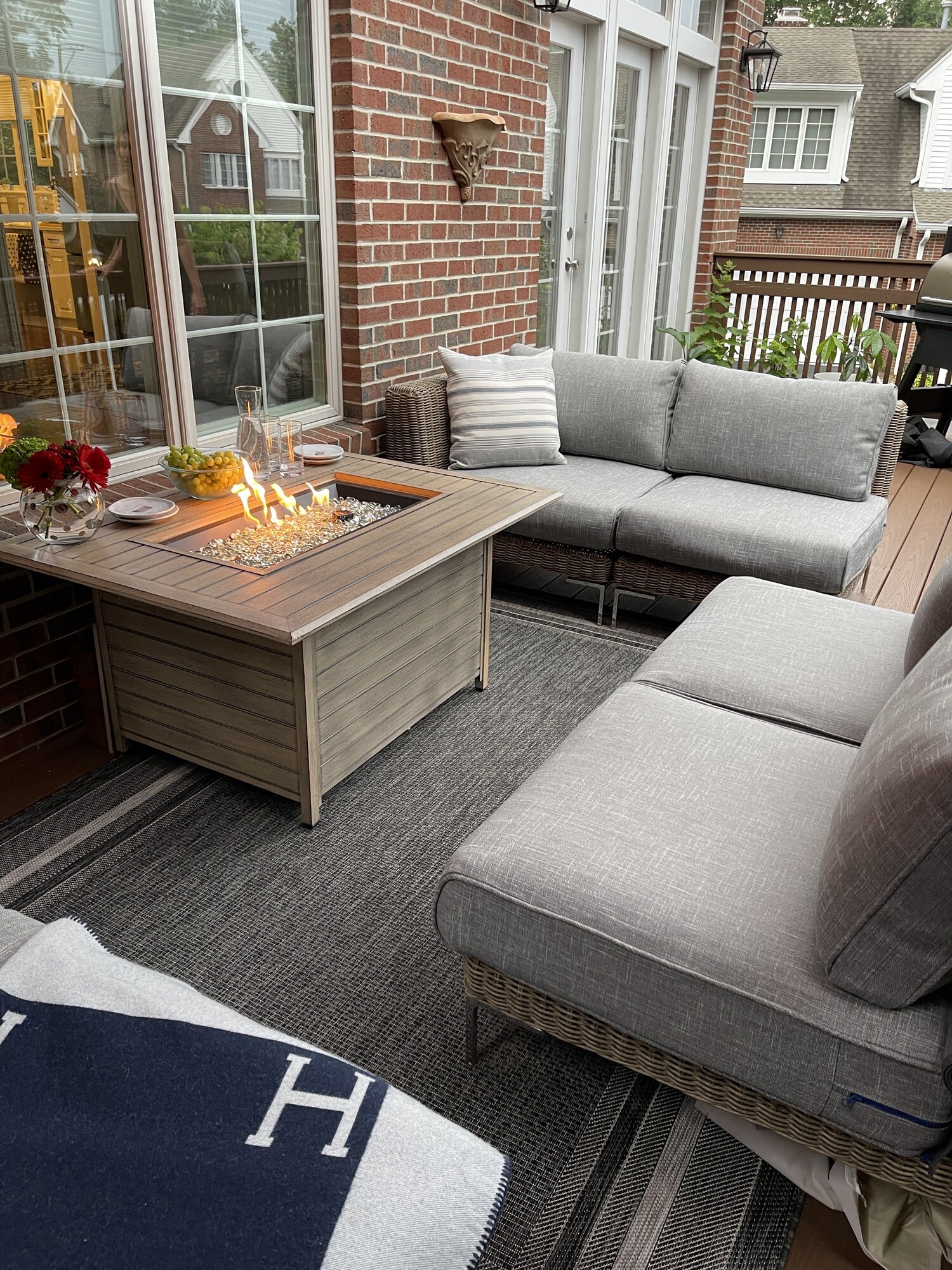 A Cozy Raised Deck in Greenwich, CT - Photo 4