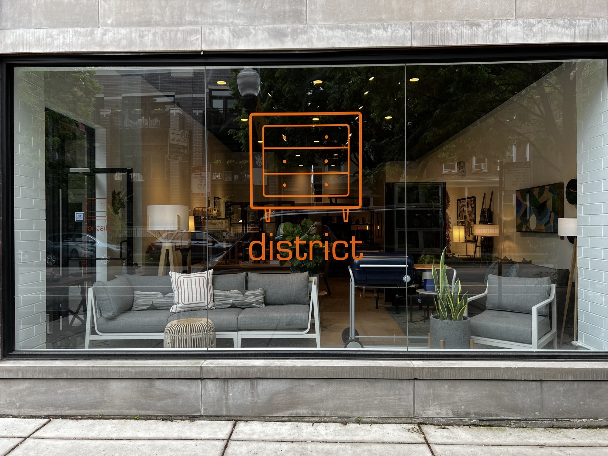 BUSINESS SHOWROOM: District Furniture Store in Chicago, IL - Photo 1