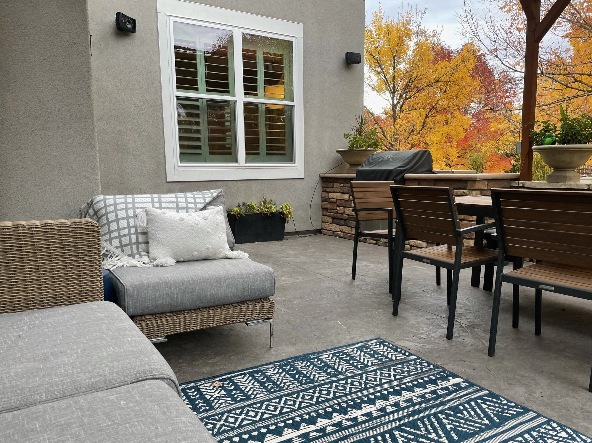 A Coloradan Family’s Outdoor Dining Room - Photo 3