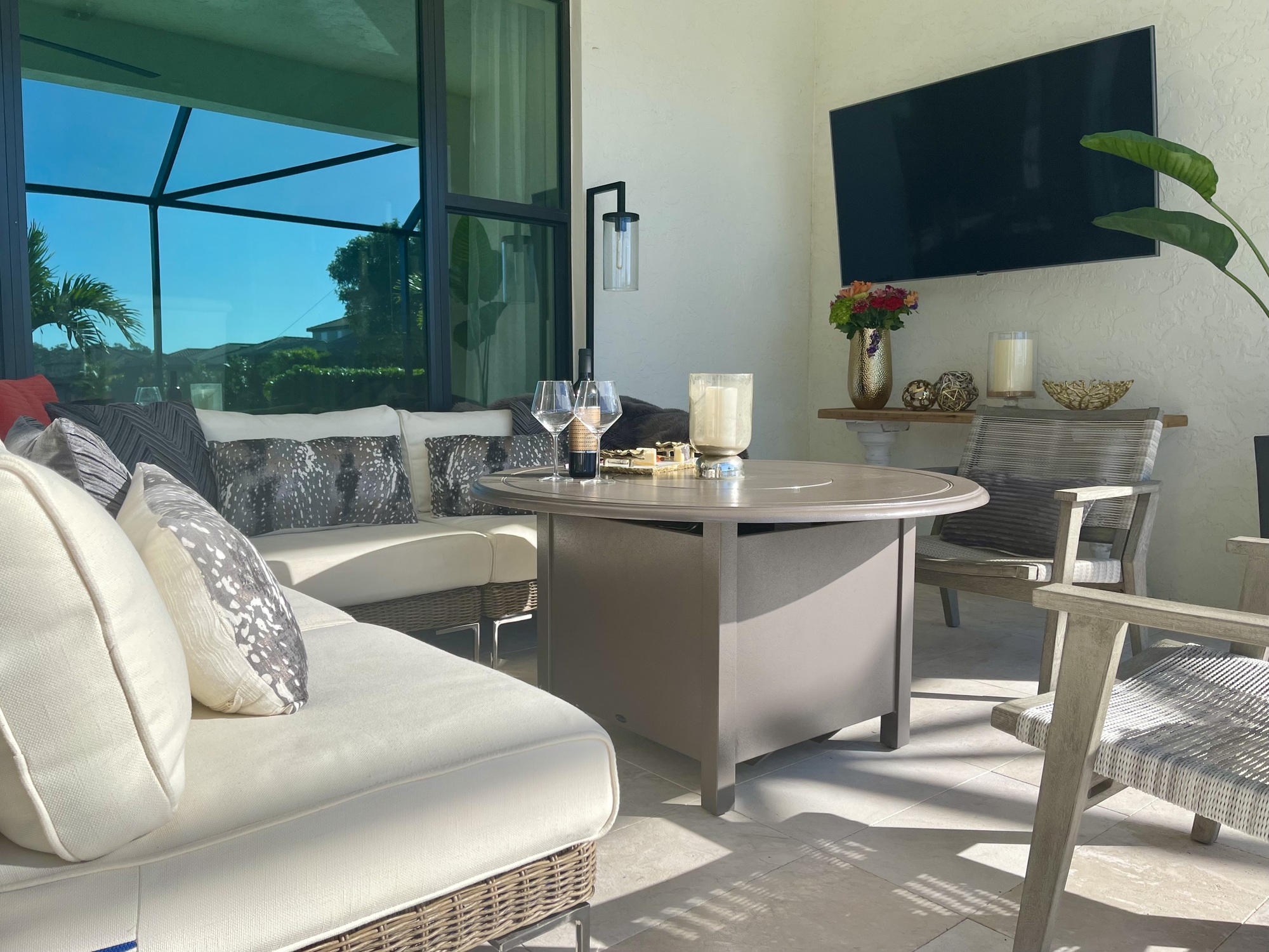 Poolside Lanai in Naples, Florida - Photo 3