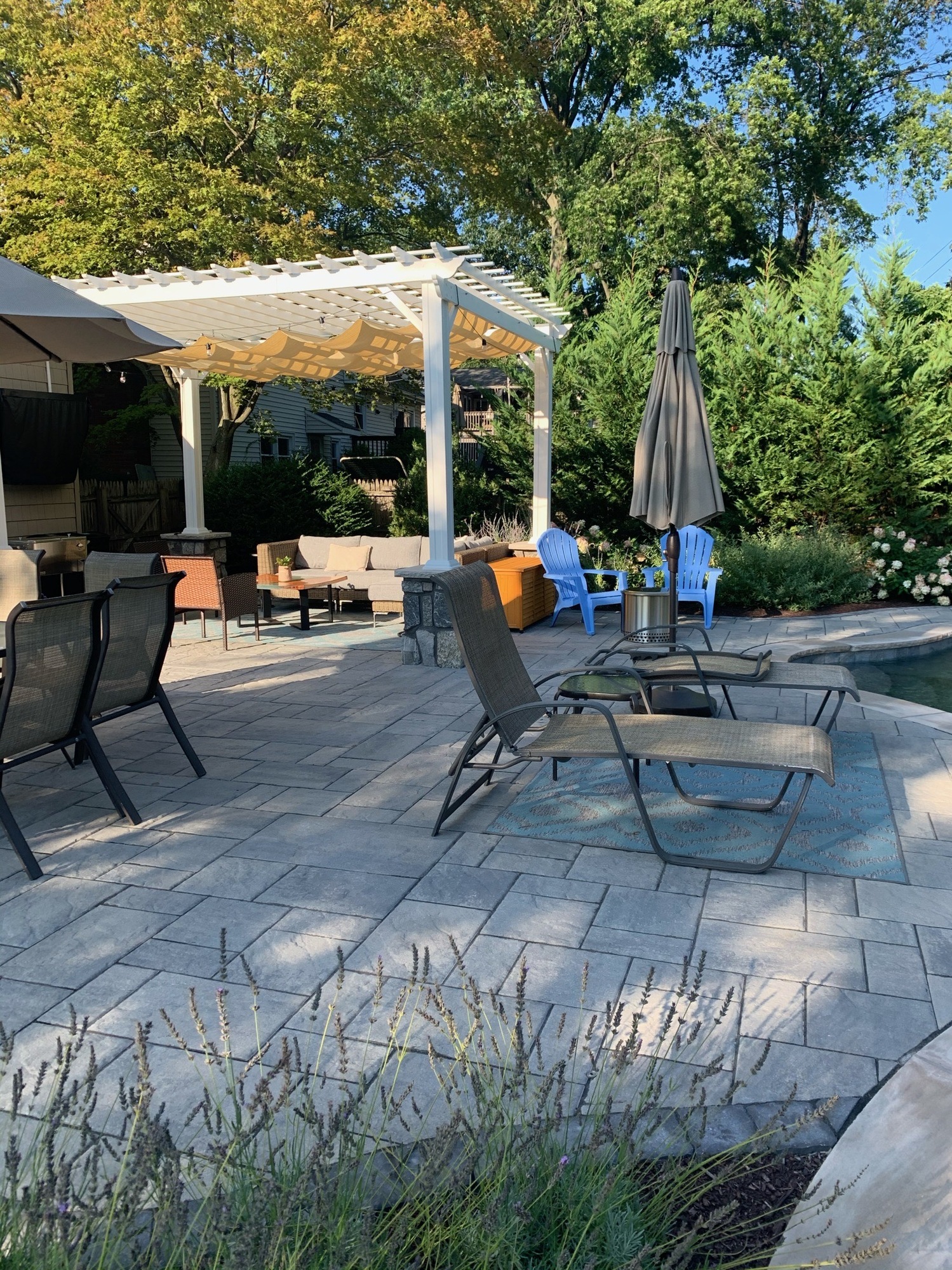 A Poolside Wellness & Social Hub - Photo 8