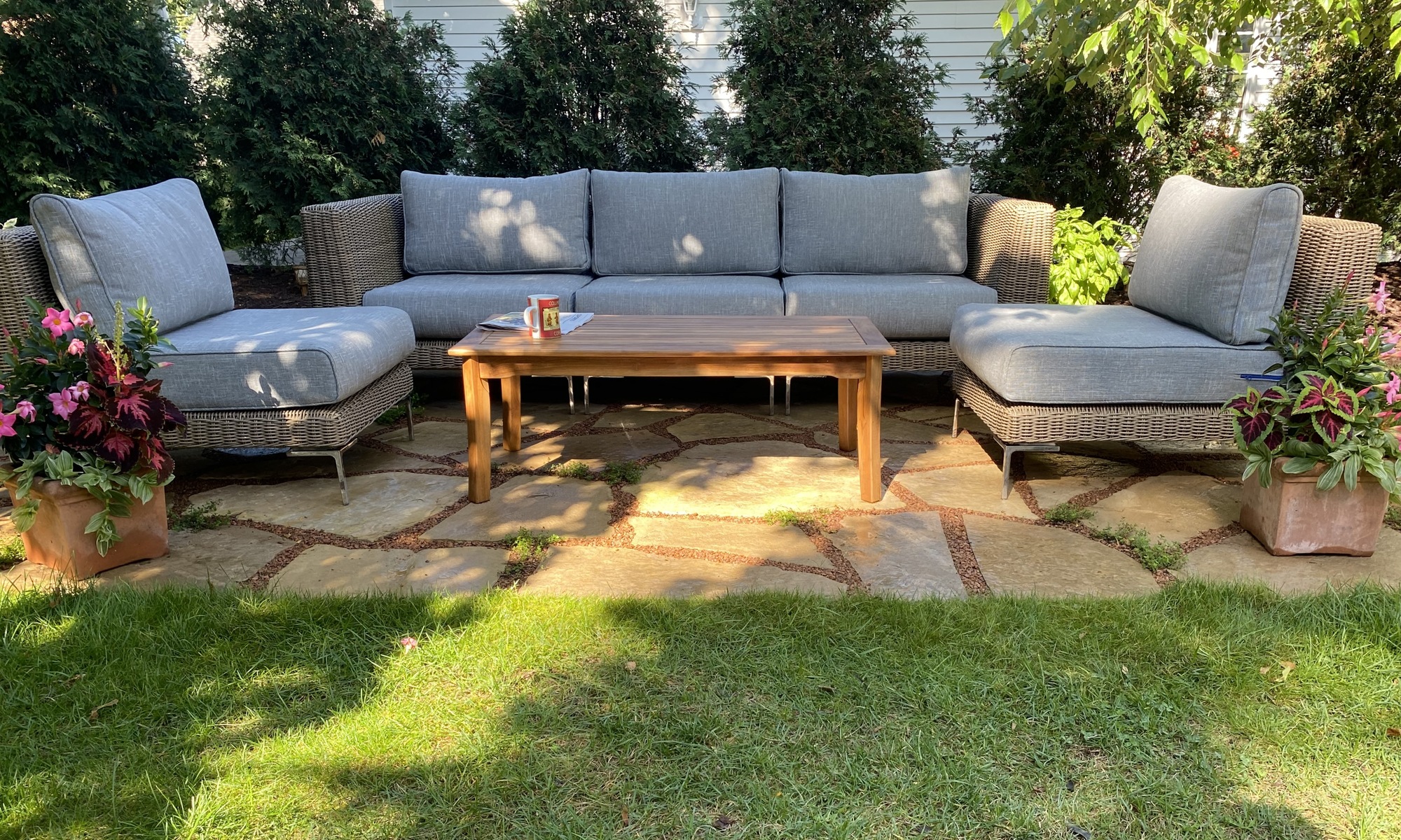 An Organizer’s Family-Friendly Flagstone Patio - Photo 3