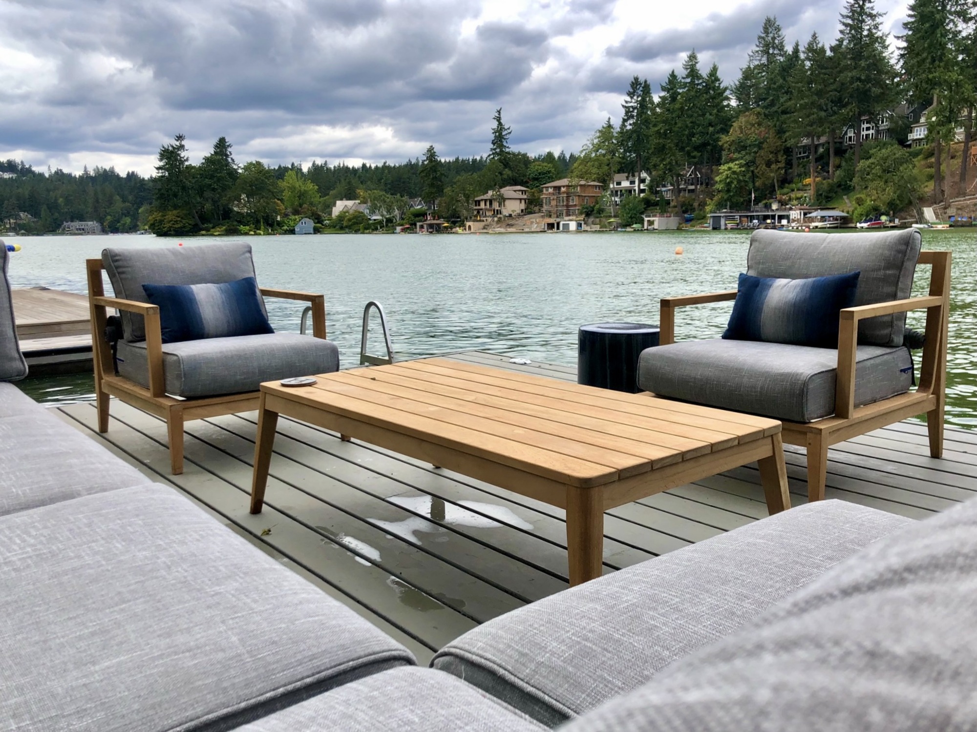 An Outdoorsy Couple’s Spacious Dock and Boat House - Photo 3