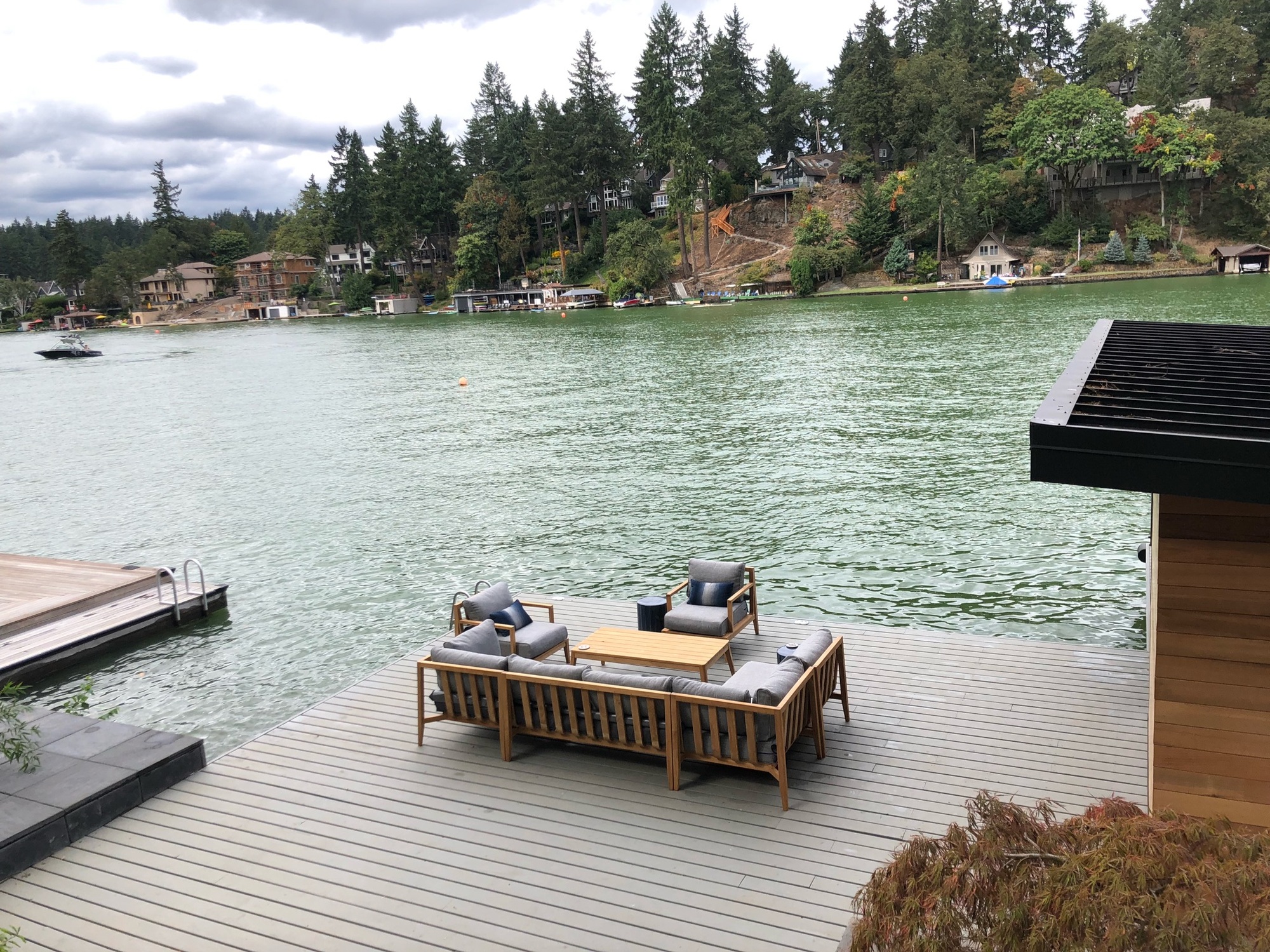 An Outdoorsy Couple’s Spacious Dock and Boat House - Photo 7