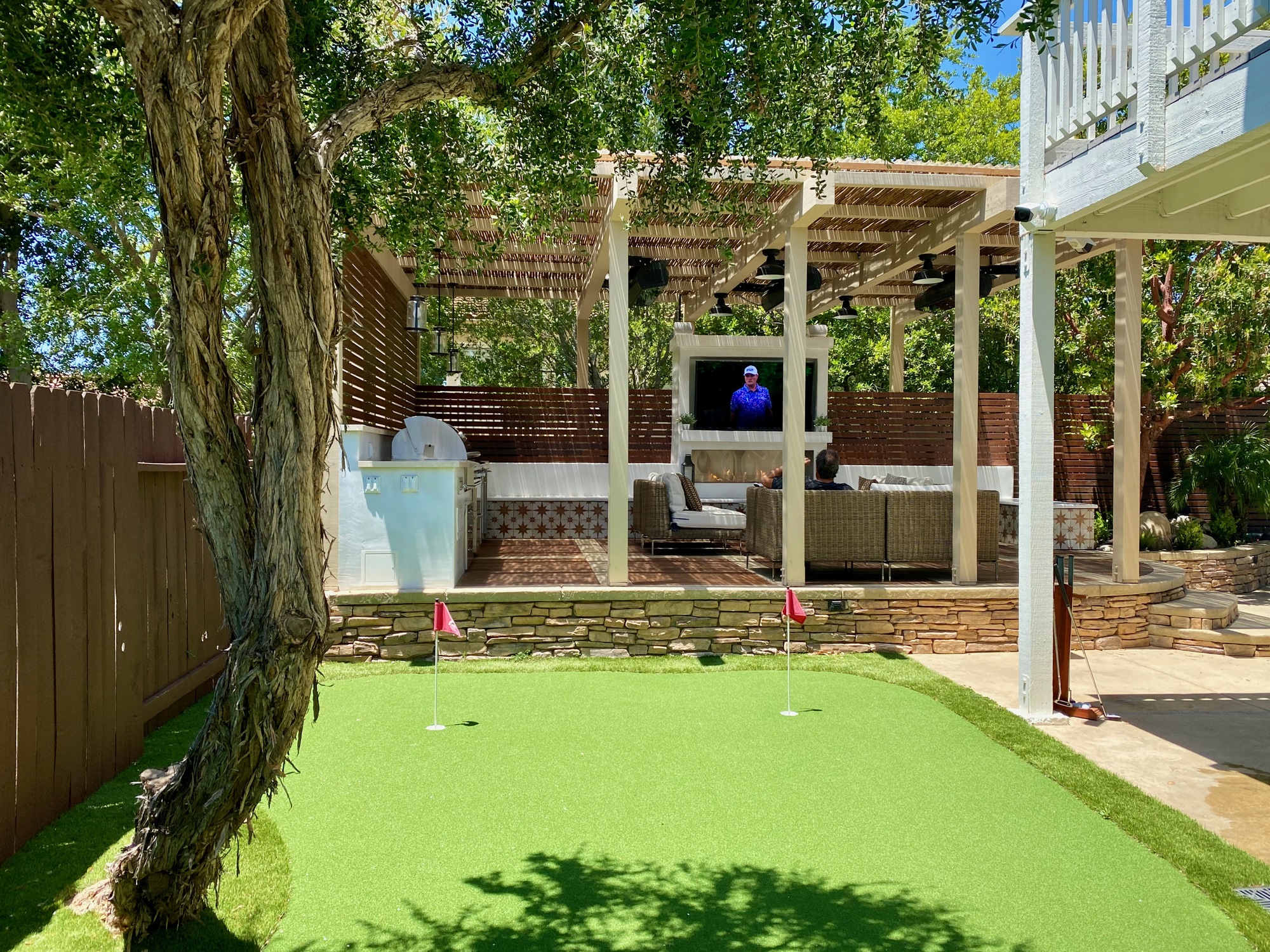 A Fully Loaded Entertainer’s Backyard in Santa Ynez Valley - Photo 4