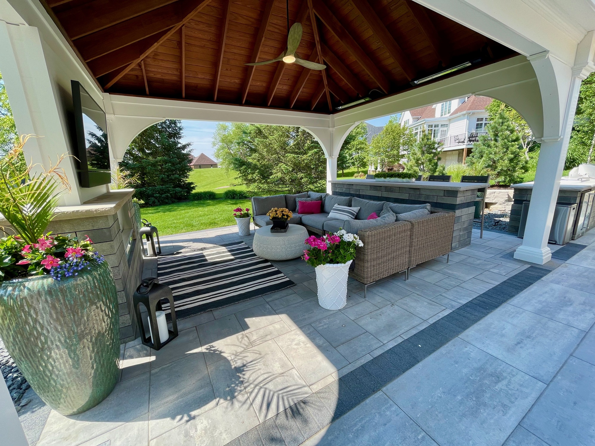 Family-Friendly Backyard in Iowa - Photo 3