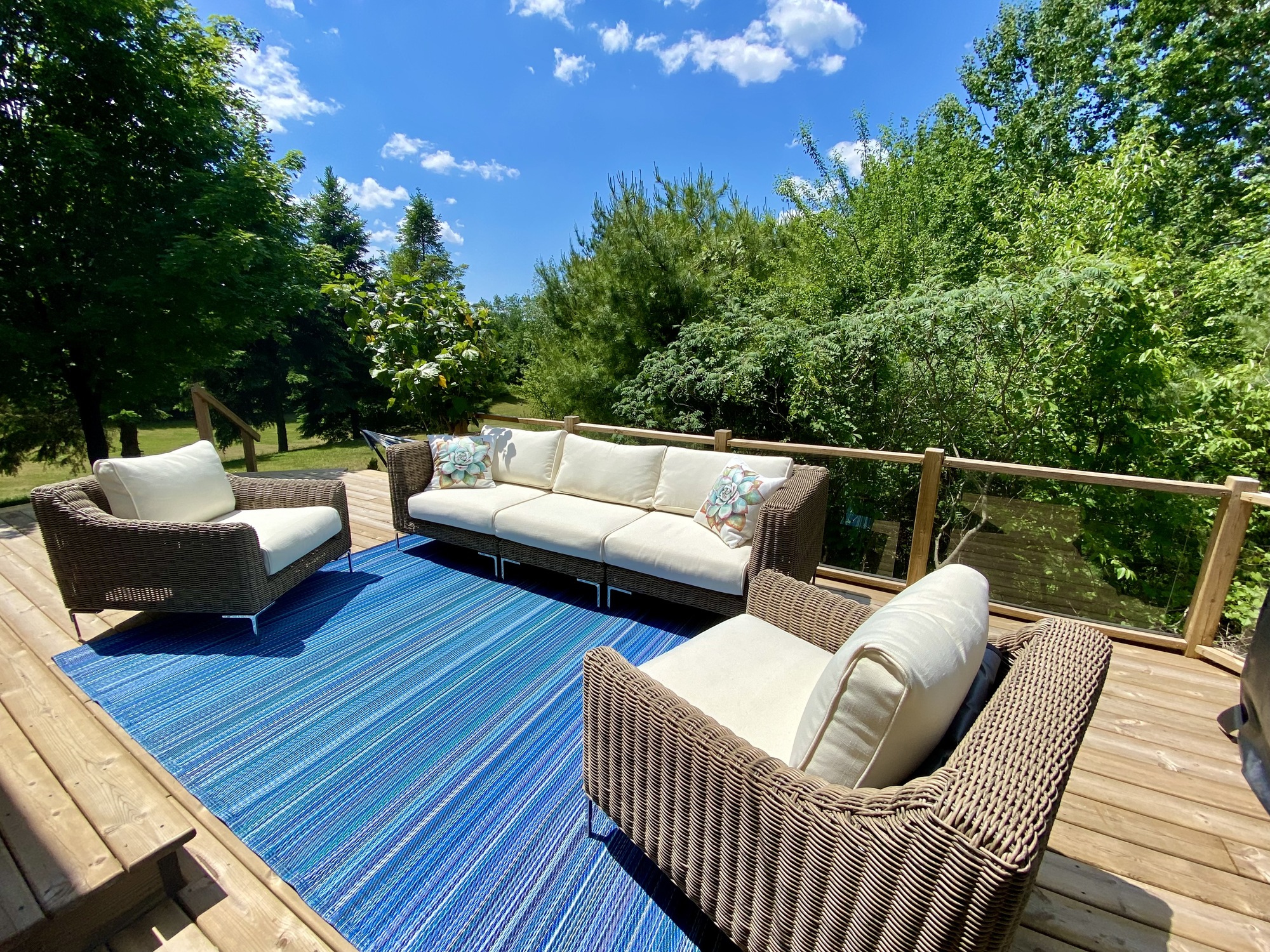 A Relaxed Resort Vibe for a Fun-Loving Family in Michigan - Photo 2