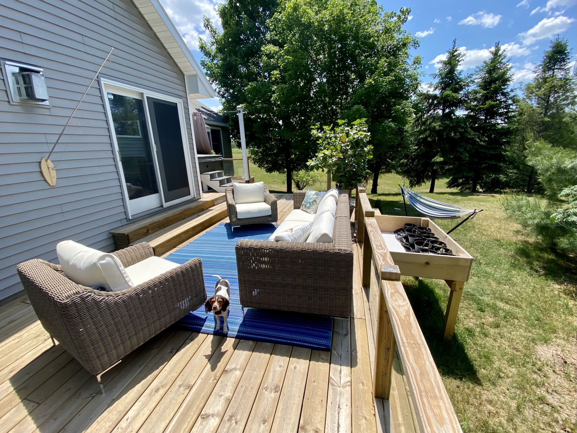 A Relaxed Resort Vibe for a Fun-Loving Family in Michigan - Photo 3