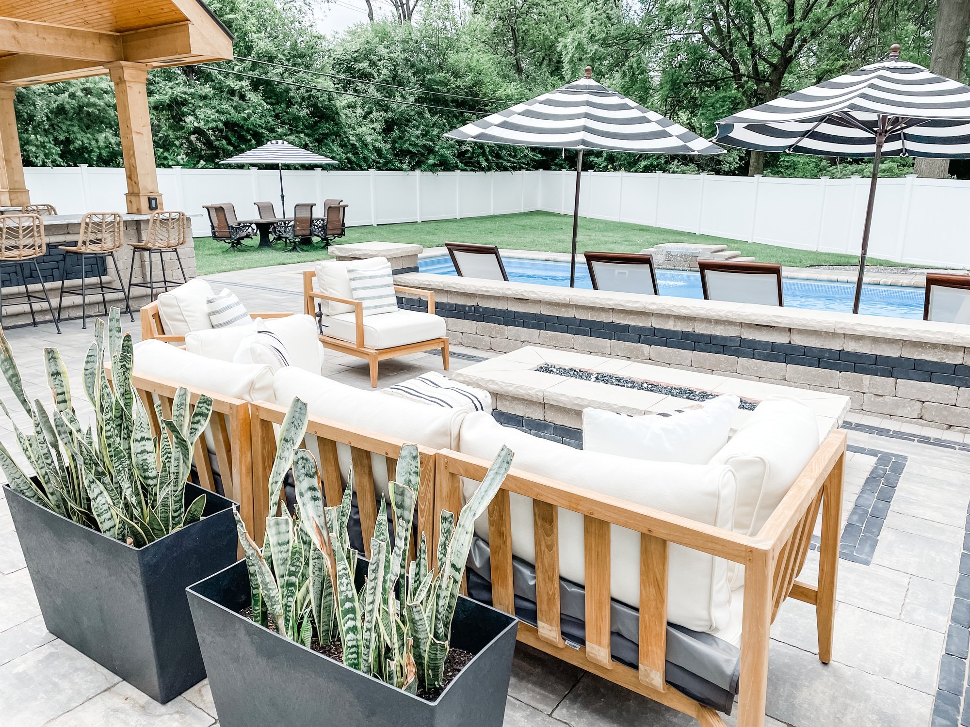 A Social Family’s Rustic Stone Patio in Illinois - Photo 5