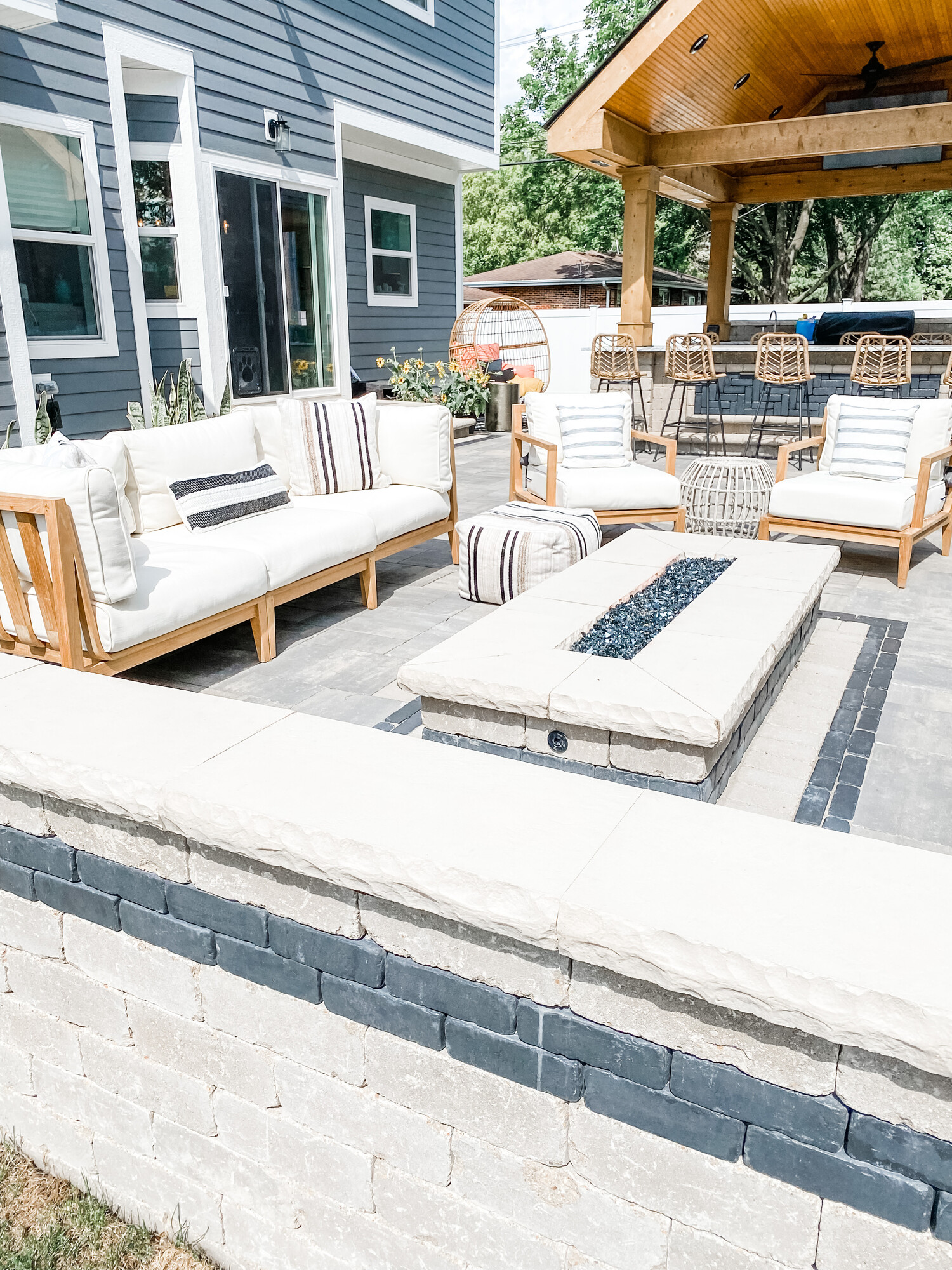 A Social Family’s Rustic Stone Patio in Illinois - Photo 9