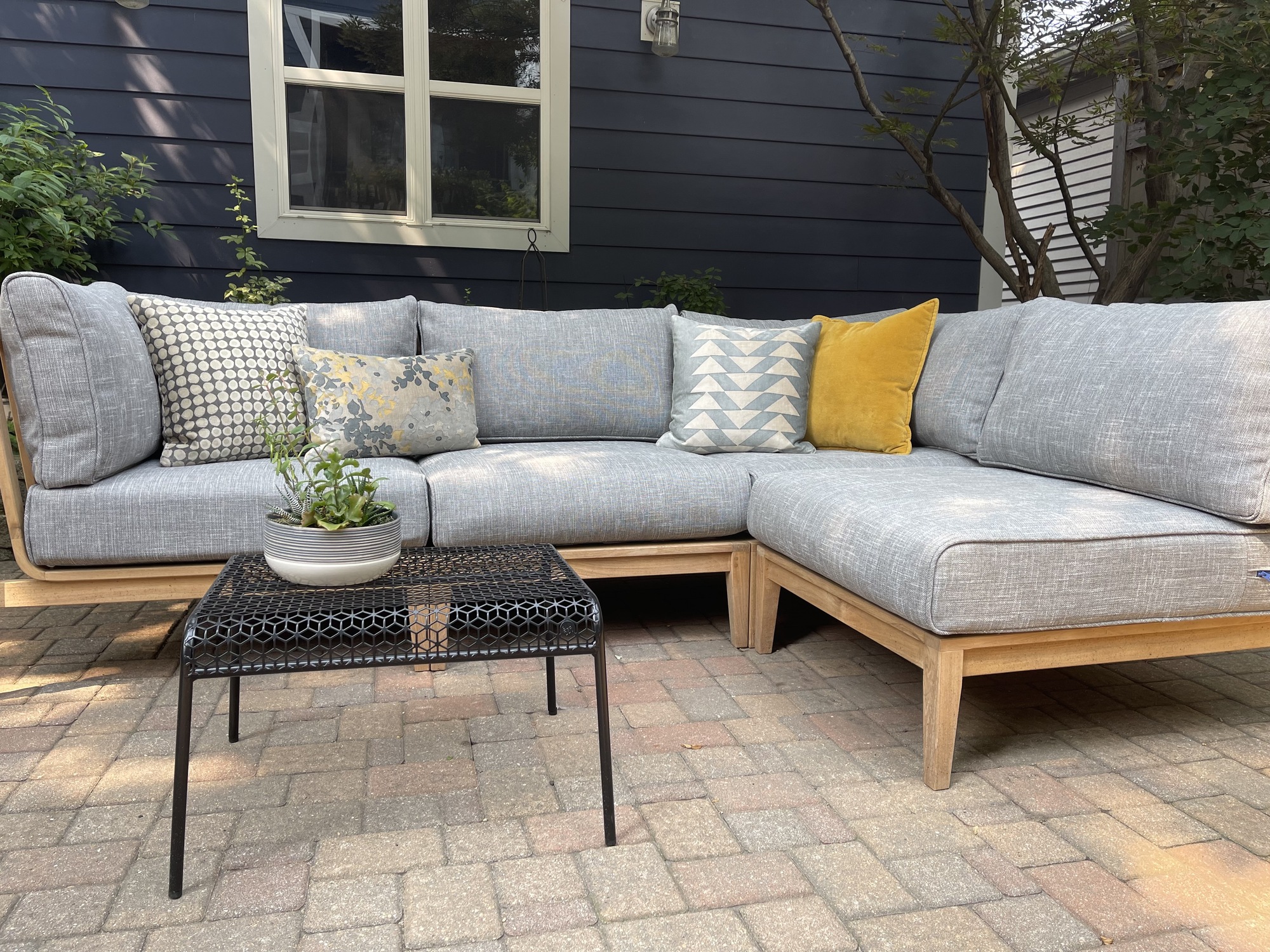 Chicago Family’s Lush Garden-Centric Backyard - Photo 2