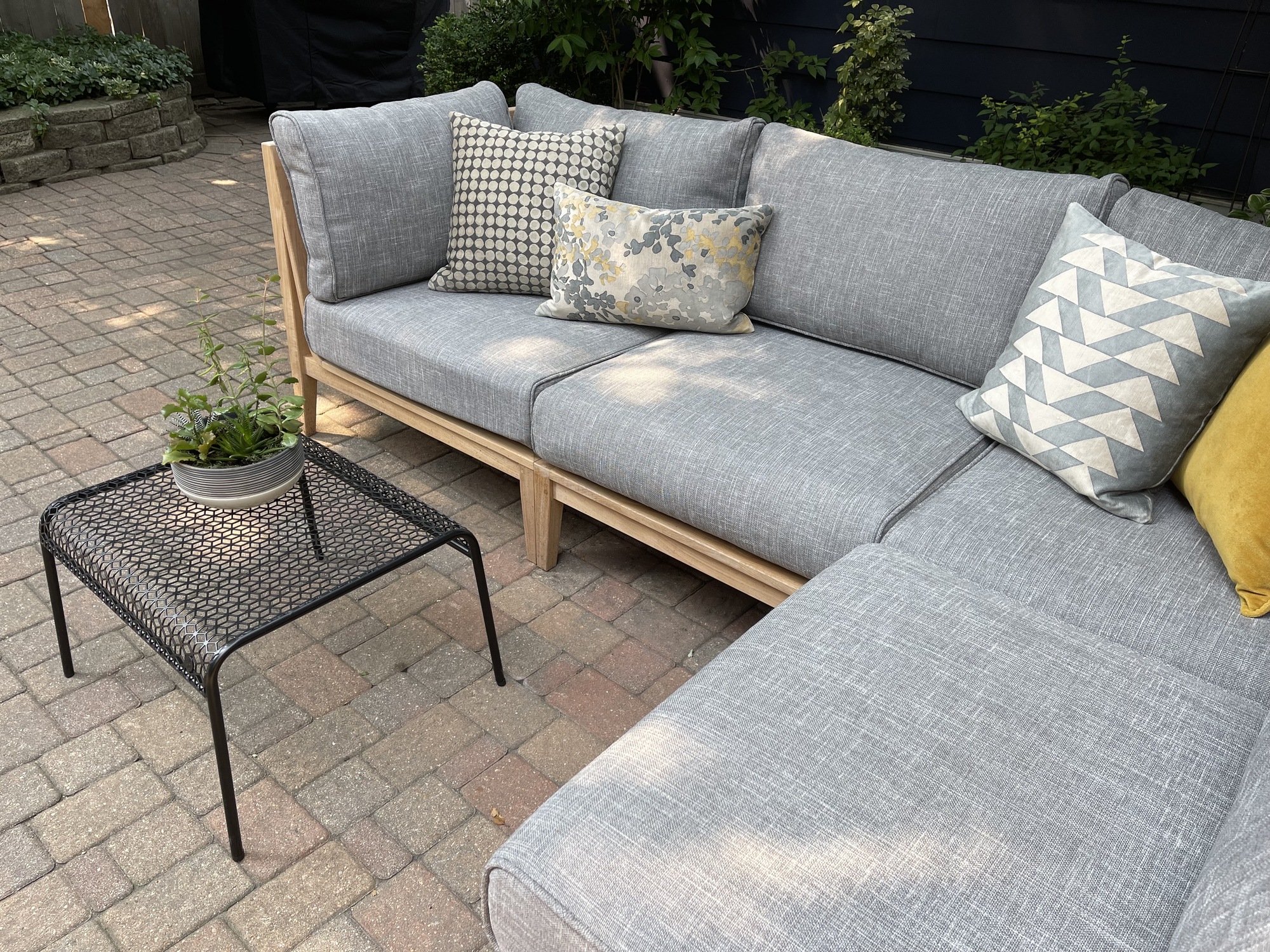 Chicago Family’s Lush Garden-Centric Backyard - Photo 4