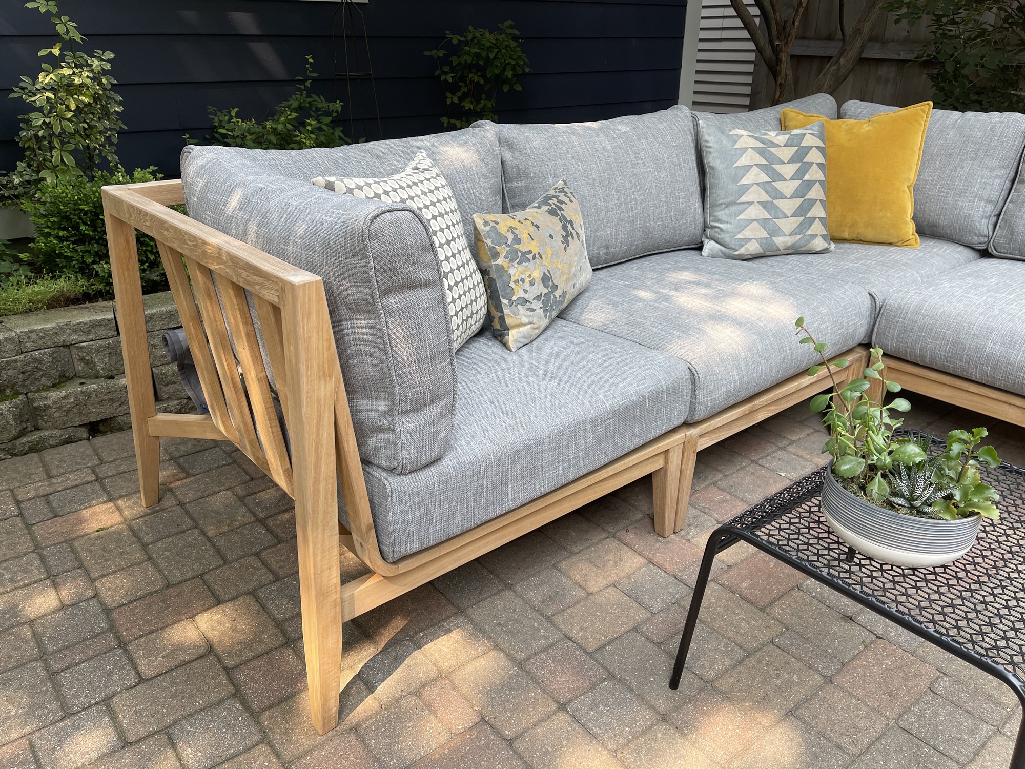 Chicago Family’s Lush Garden-Centric Backyard - Photo 6