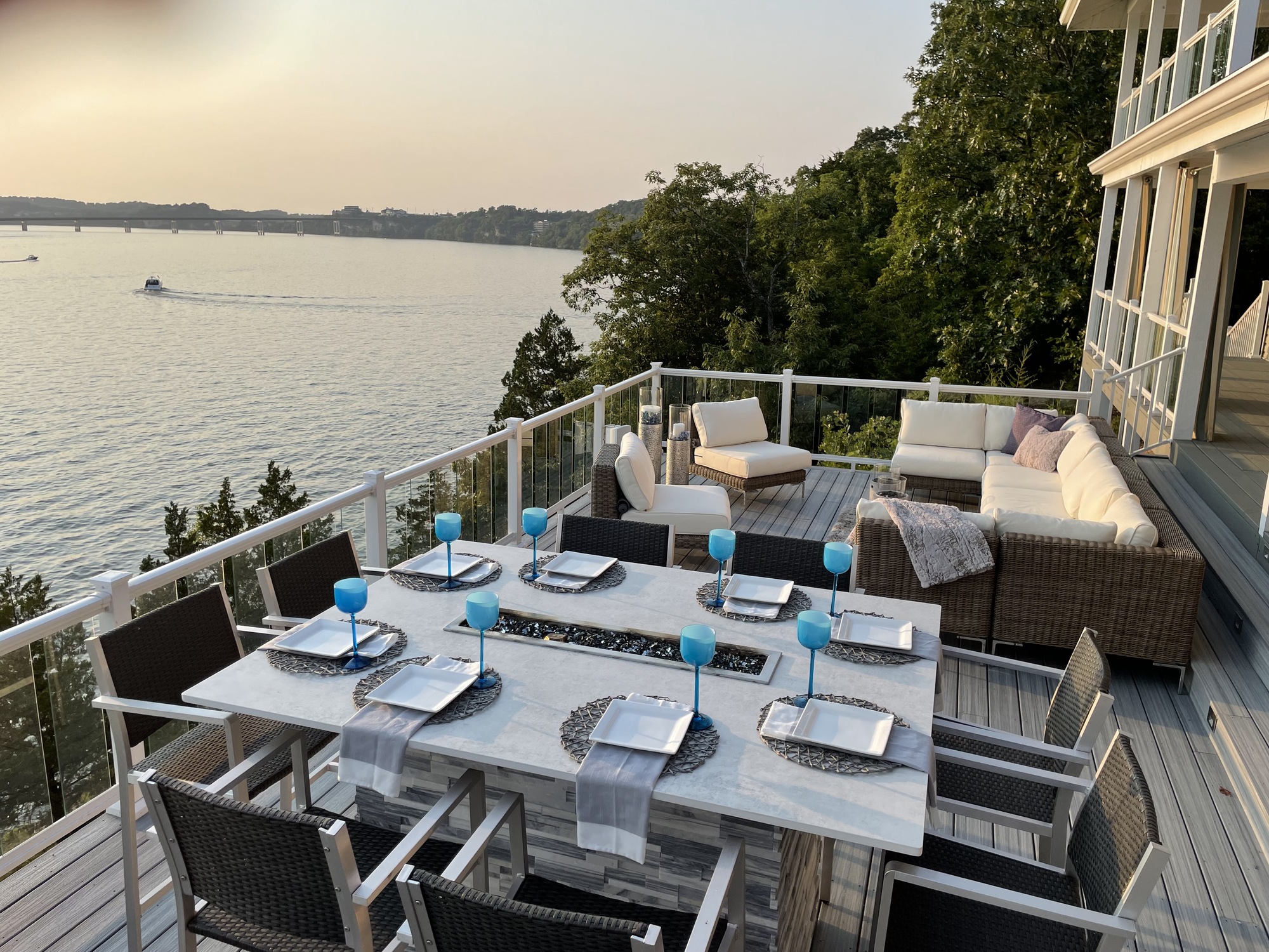 A Cliffside, Lakefront Deck Overlooking the Ozarks - Photo 6