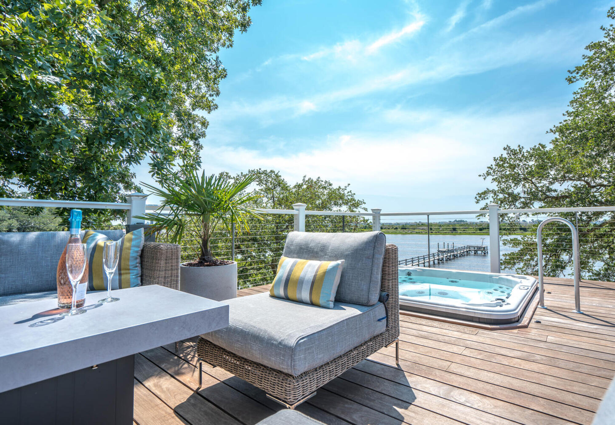 A Deck Designed for Gathering in North Carolina - Photo 3