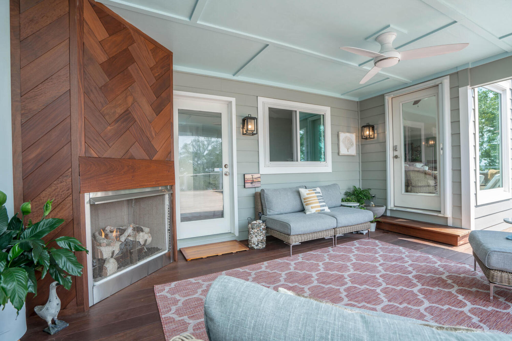 A Deck Designed for Gathering in North Carolina - Photo 13