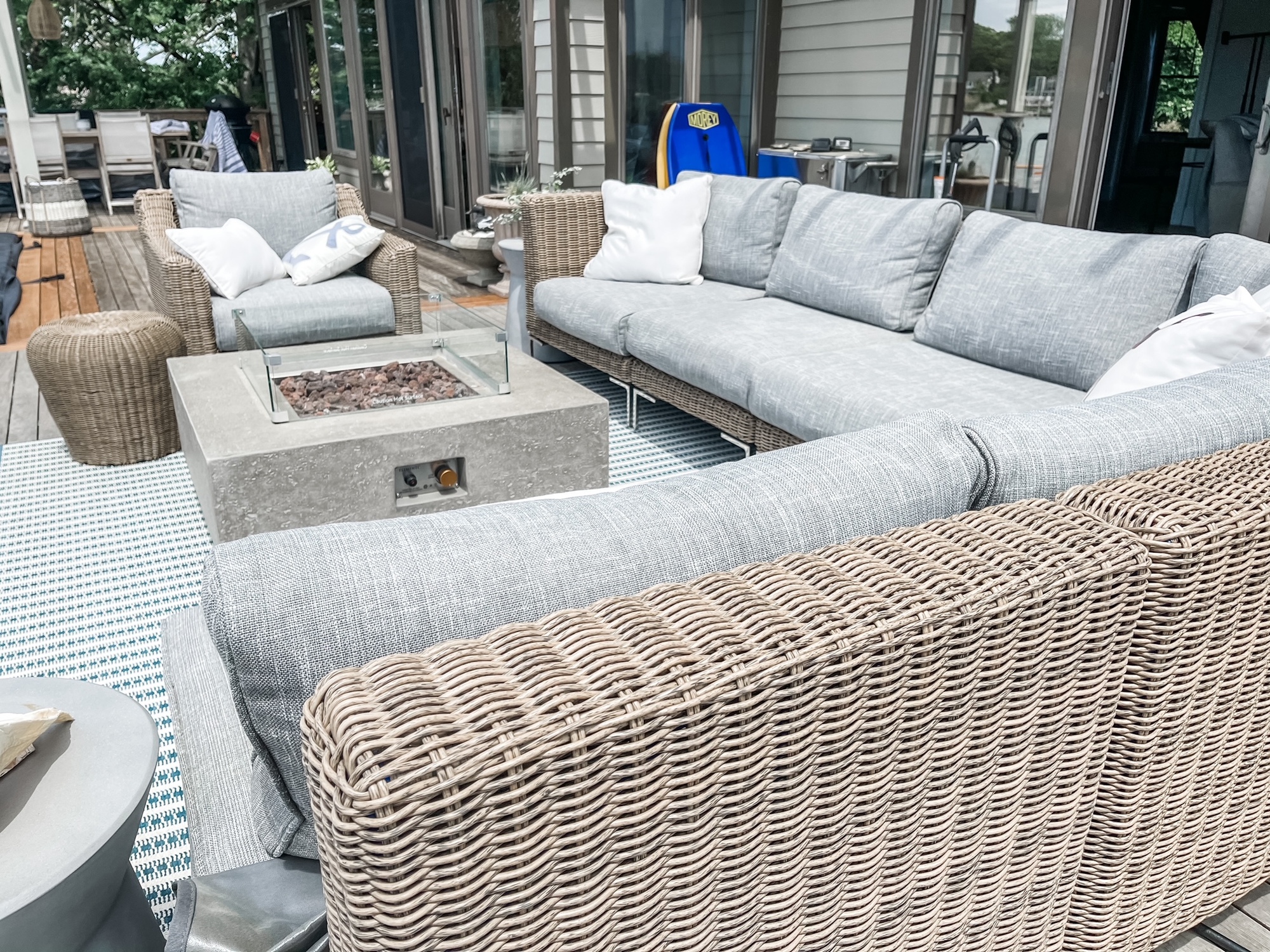 A Classic Hamptons-Style Raised Deck in Oakdale, NY - Photo 6