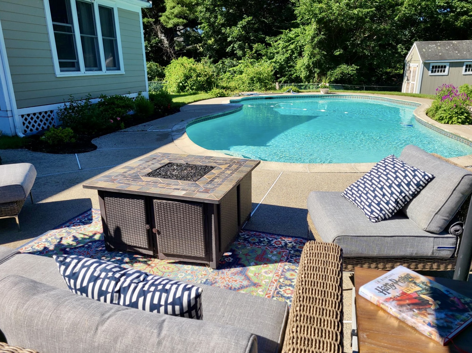 A Family’s Pond-Side Backyard Teeming with Wildlife - Photo 5