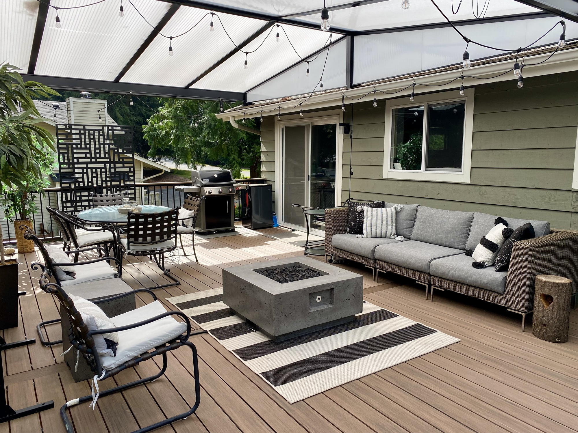 A Social Family’s Happy Place - Photo 3