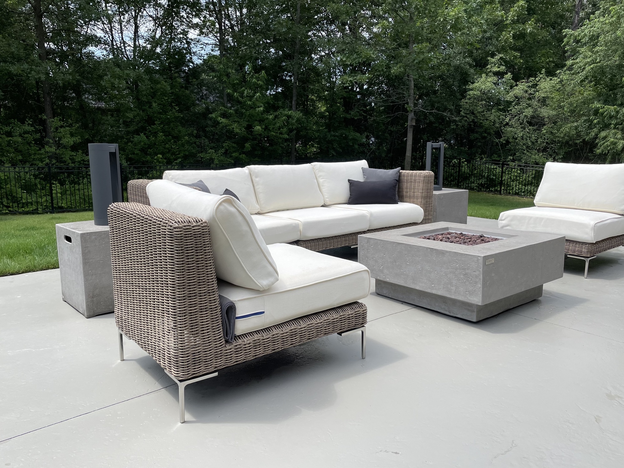 Modern Patio in Eau Claire, WI - Photo 2