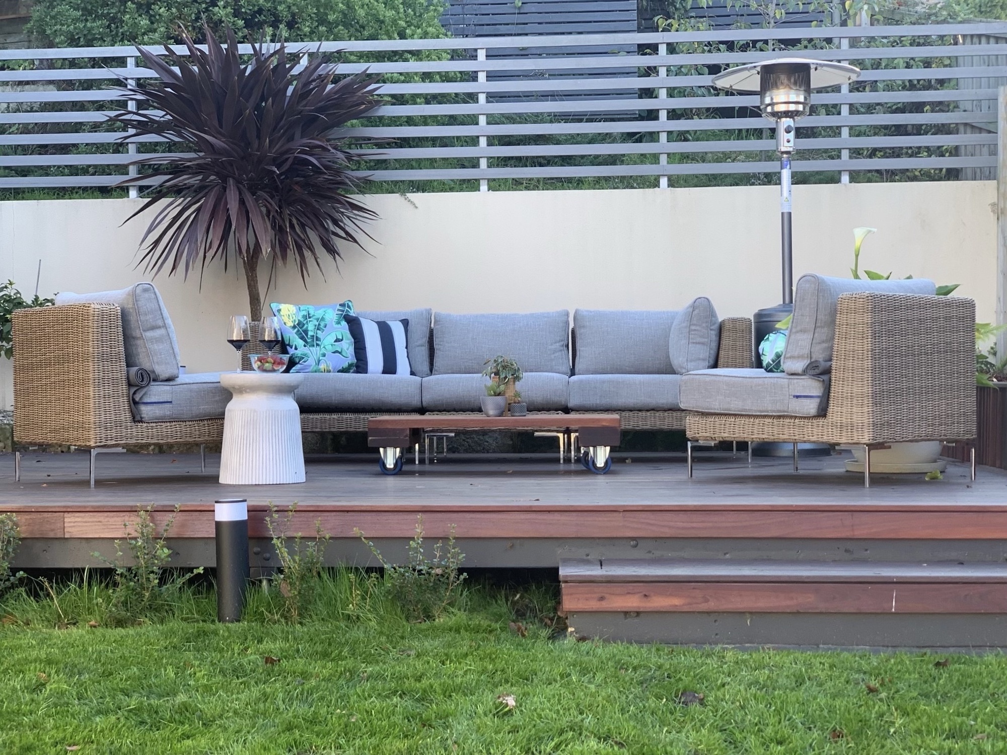 A Growing Family’s Contemporary Backyard Deck in Hobart, Tasmania - Photo 5