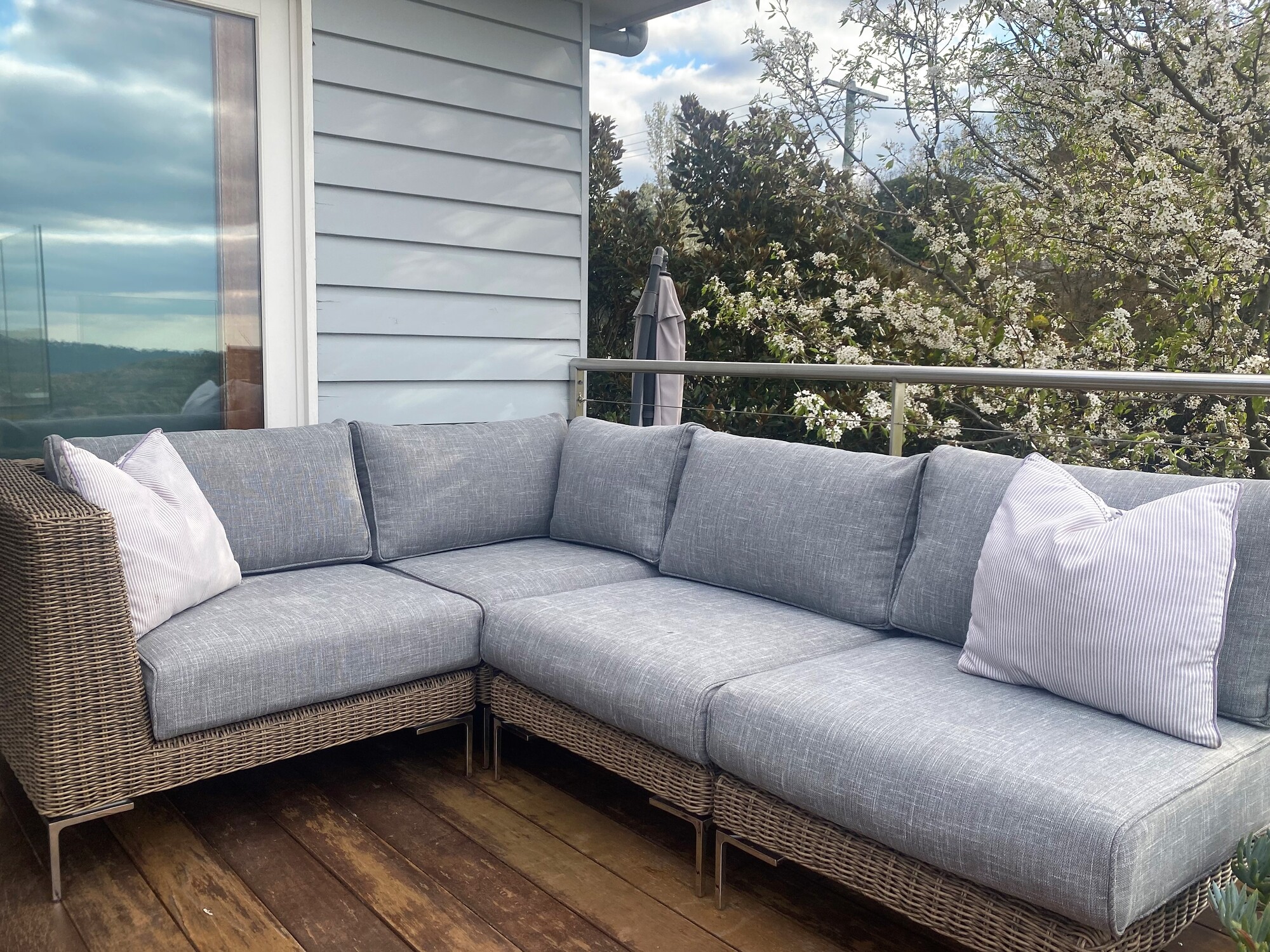 Lush Farmland in Daylesford, Victoria - Photo 5