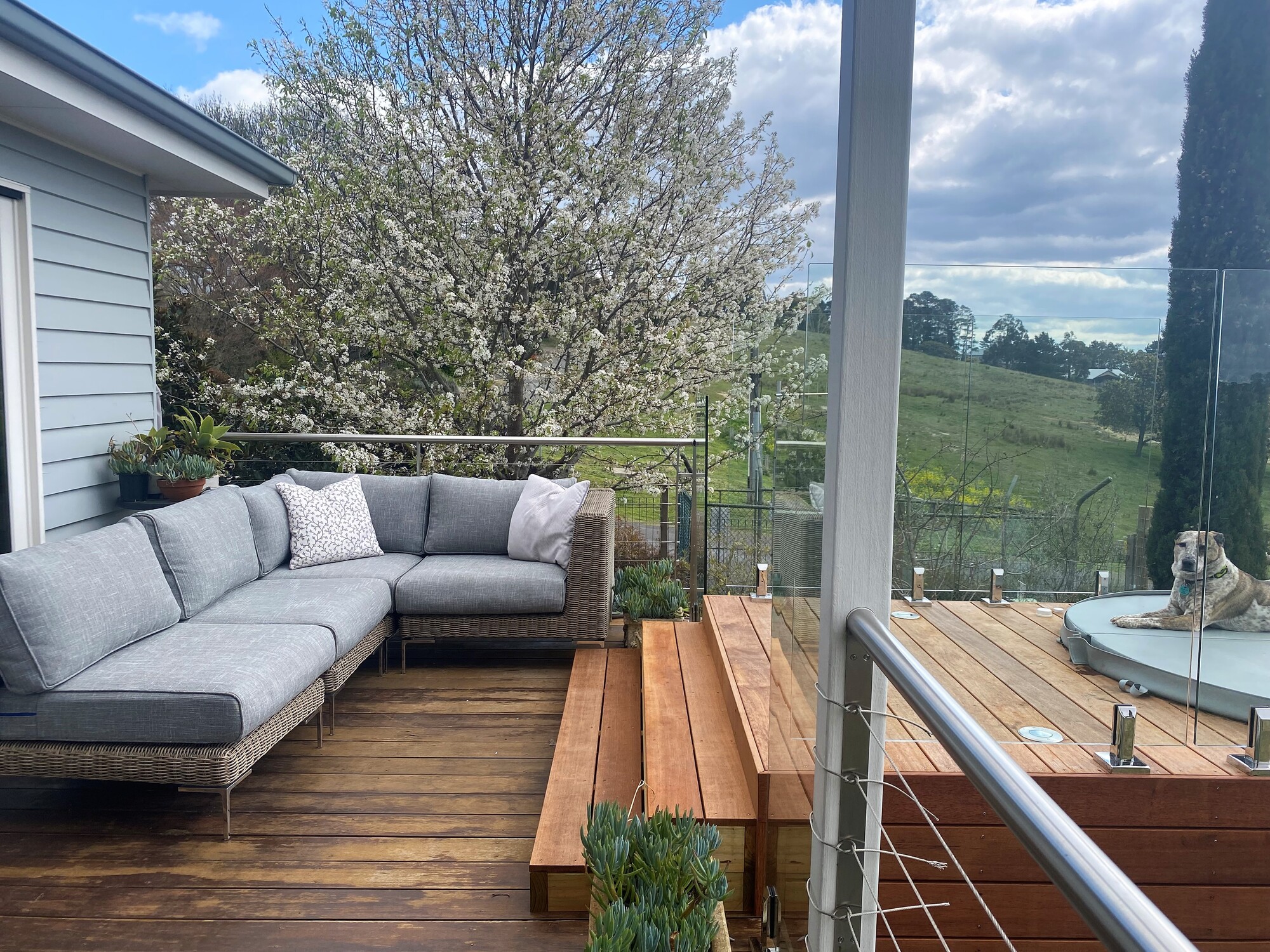 Lush Farmland in Daylesford, Victoria - Photo 6