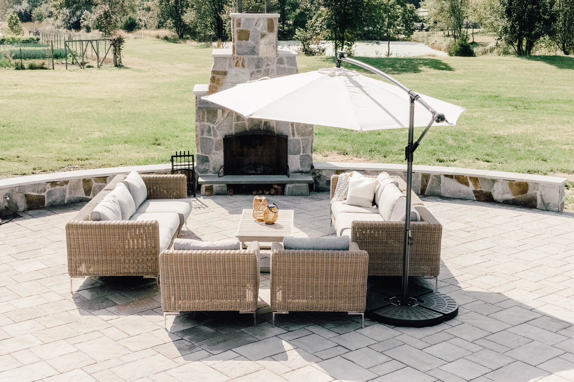 A Photographer’s Modern Farmhouse on 5 Acres - Photo 1