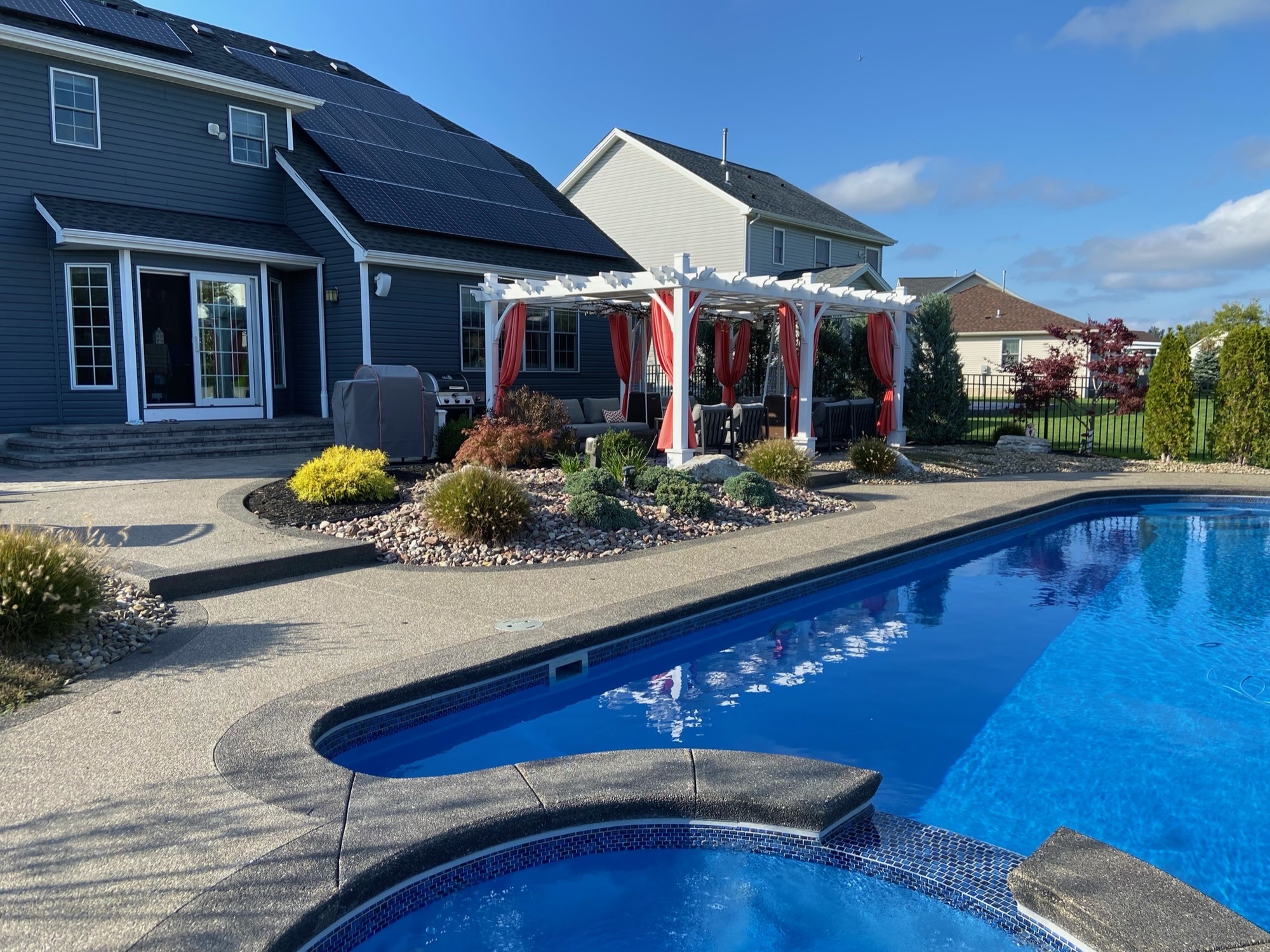 A Poolside Gathering Spot in Lancaster, NY - Photo 2