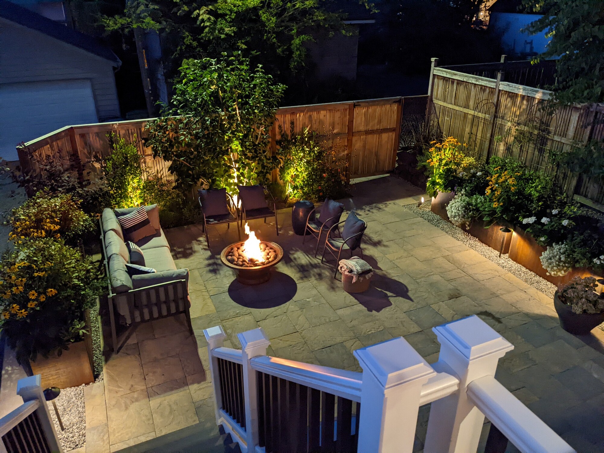 Urban Backyard for Entertaining - Photo 4