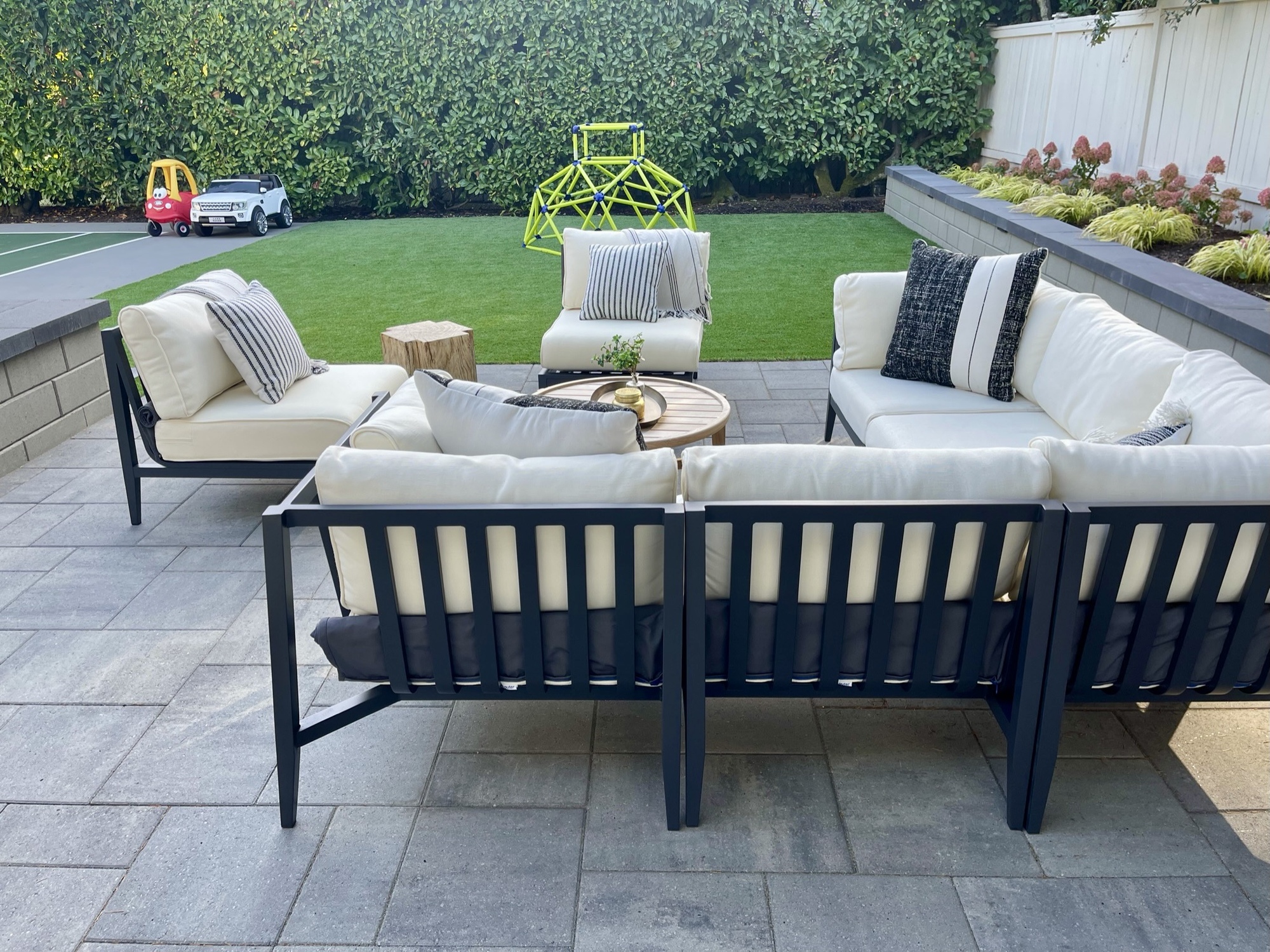 Gorgeous Remodeled Backyard on Mercer Island - Photo 2