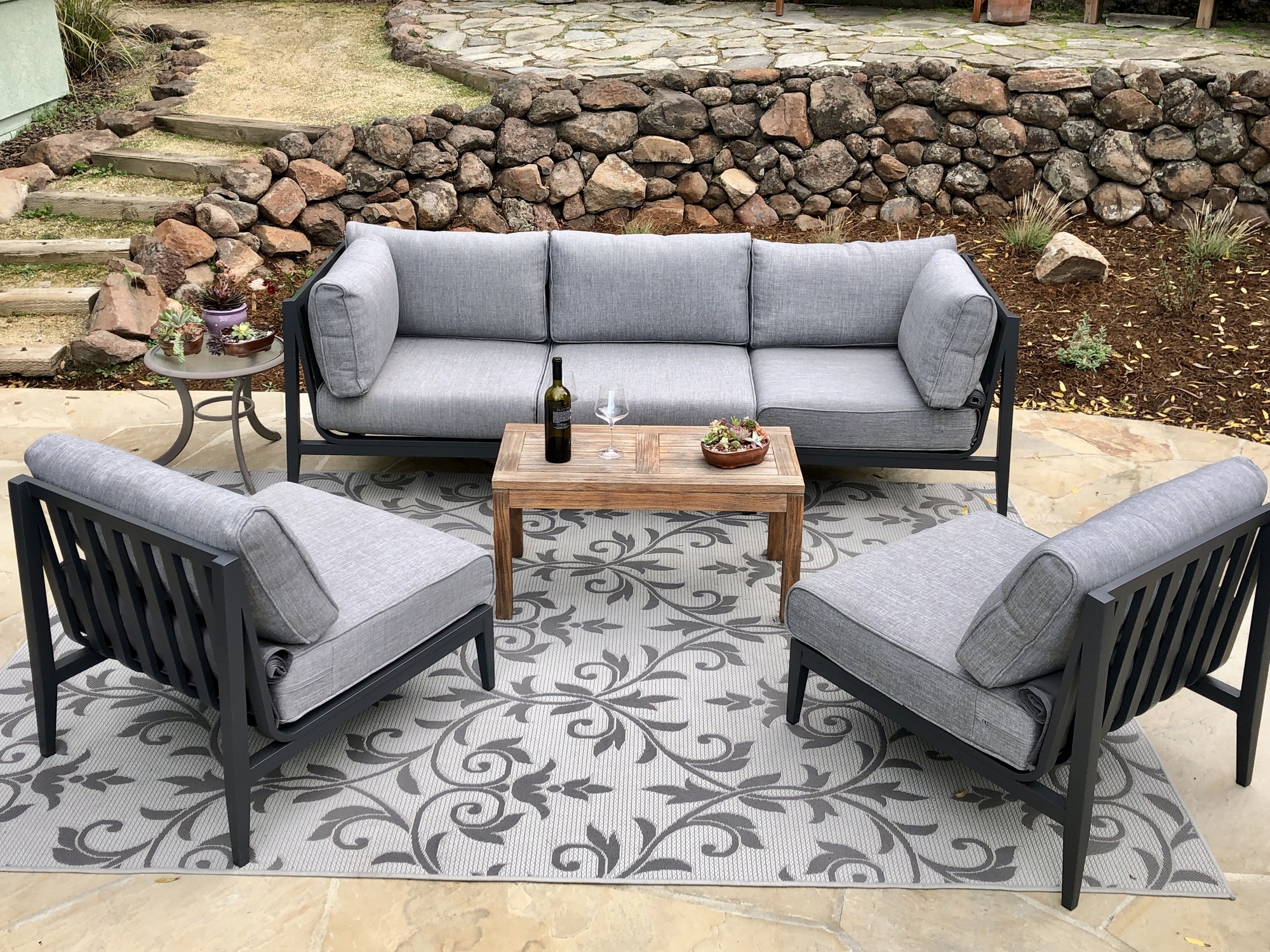 A Musical Family’s Outdoor Performance Space in Walnut Creek - Photo 5