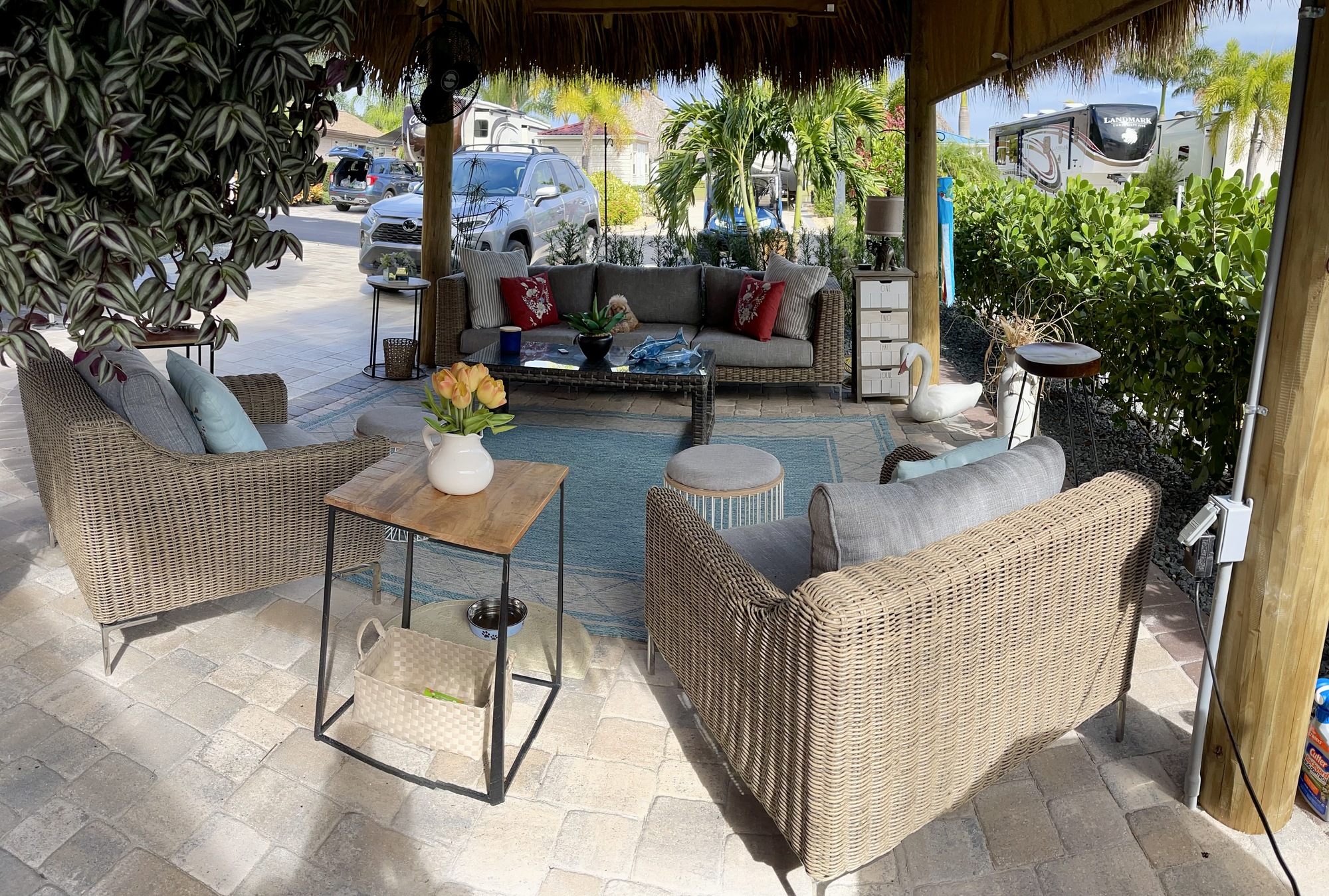 Life’s a Vacation in This Florida Tiki Hut - Photo 1