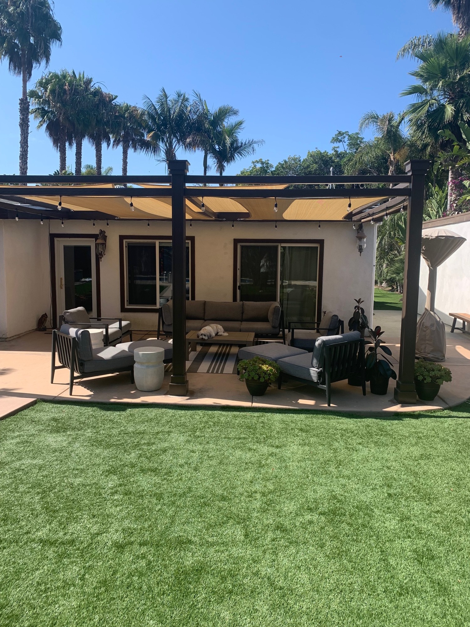 An Extended Family’s Gathering Post in Encinitas - Photo 1