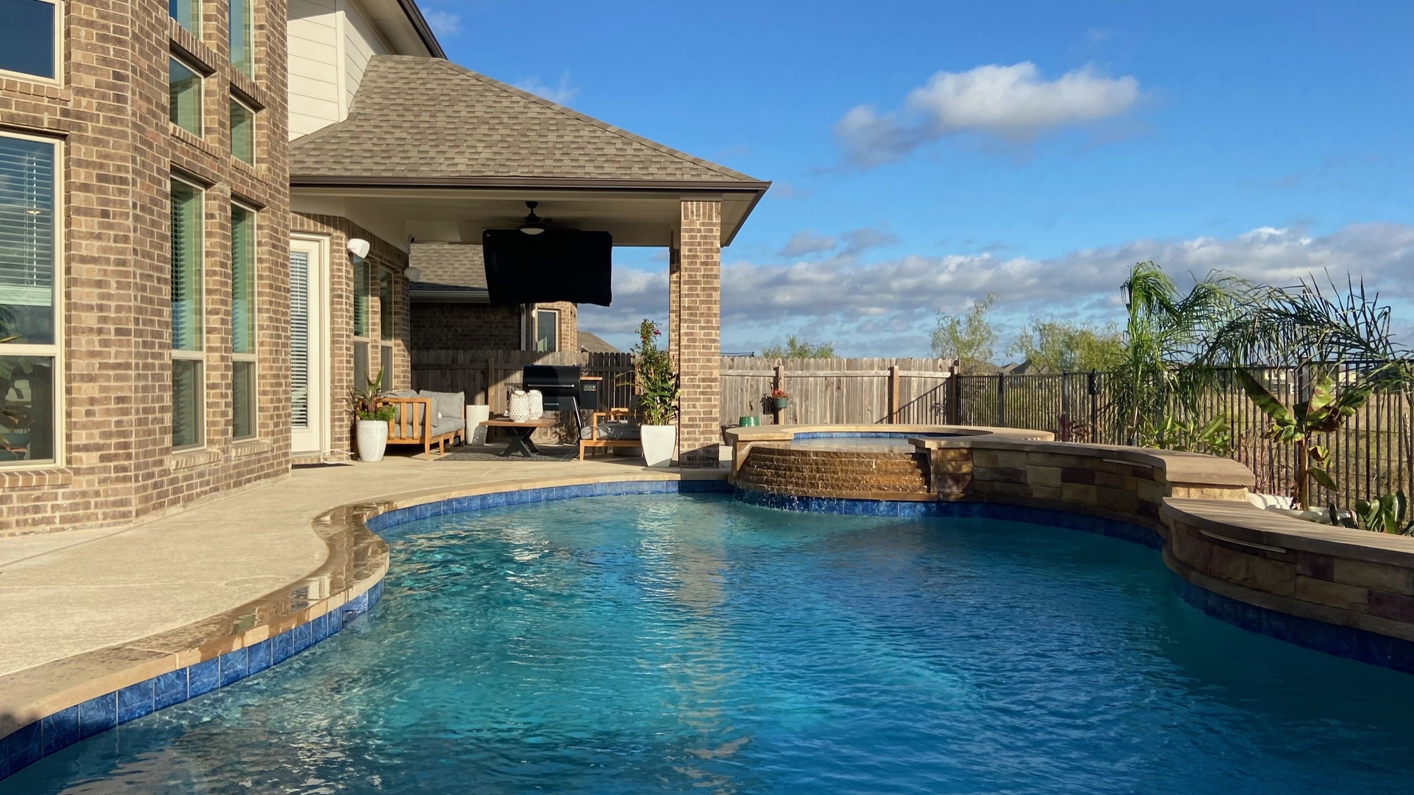 A Comfy Pasture-Adjacent Patio in Texas - Photo 3