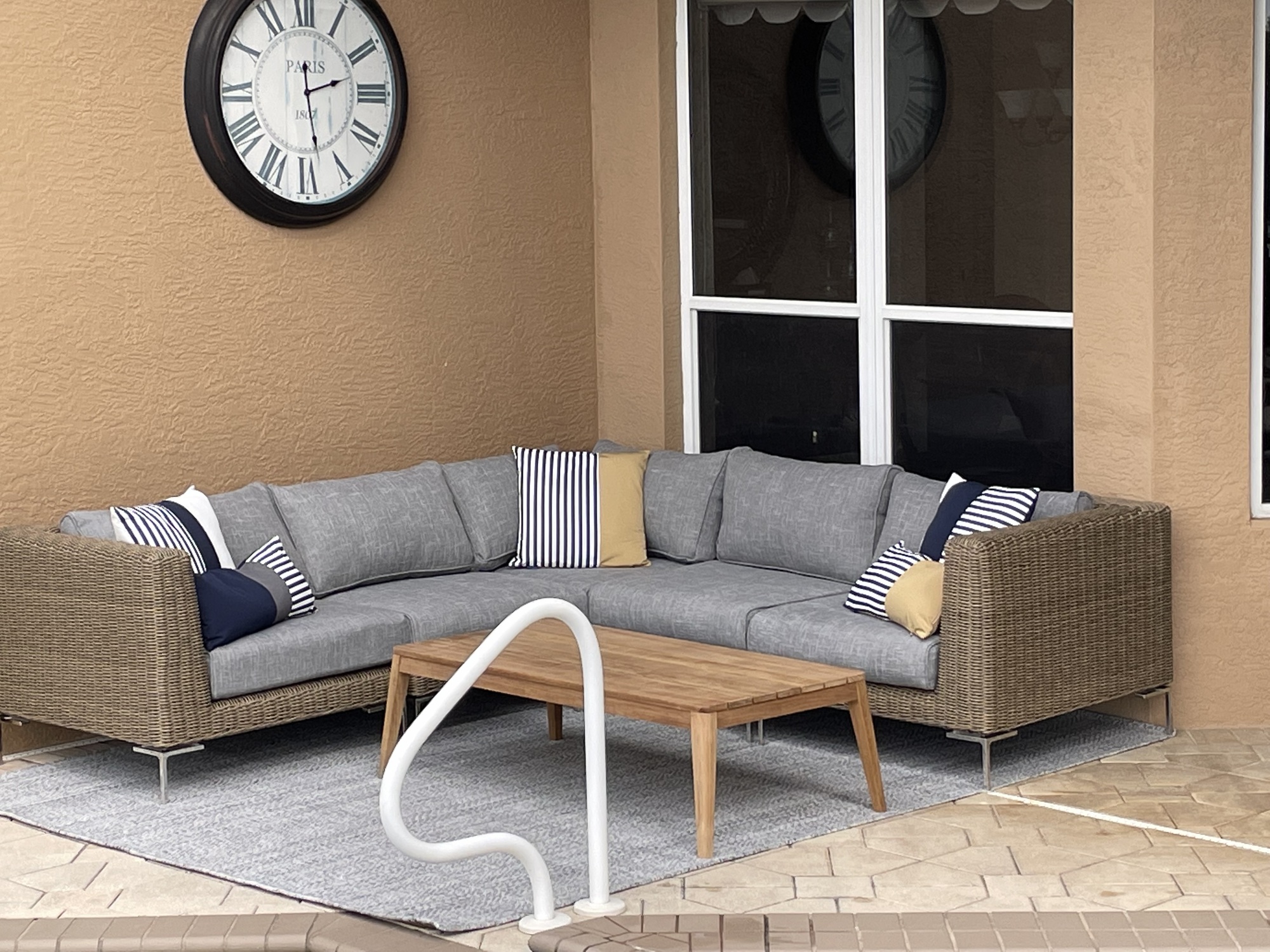 A Cape Coral Backyard Overlooking an Intercoastal Waterway - Photo 1