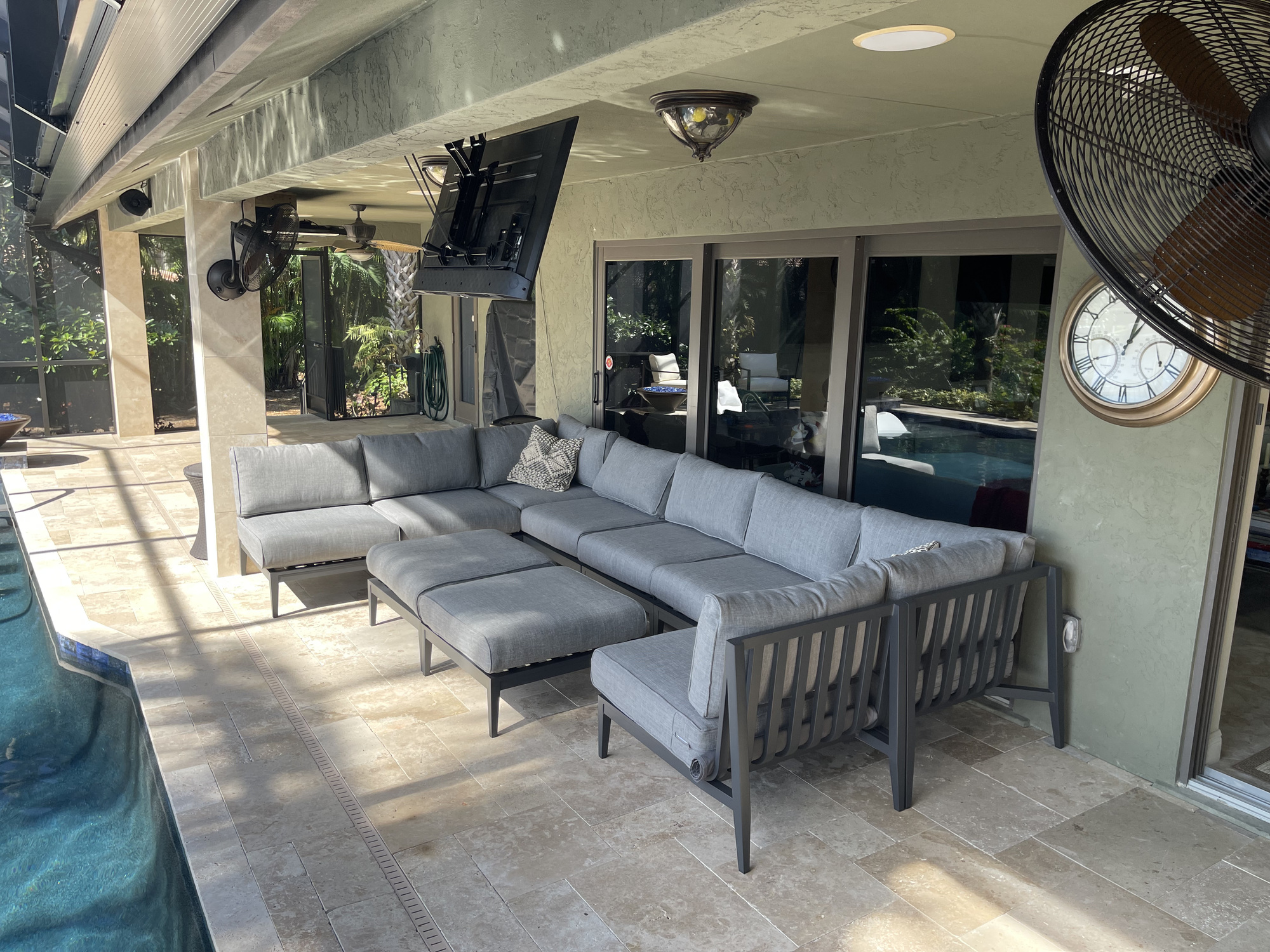 Poolside Patio and Lanai in Fort Myers, FL - Photo 1