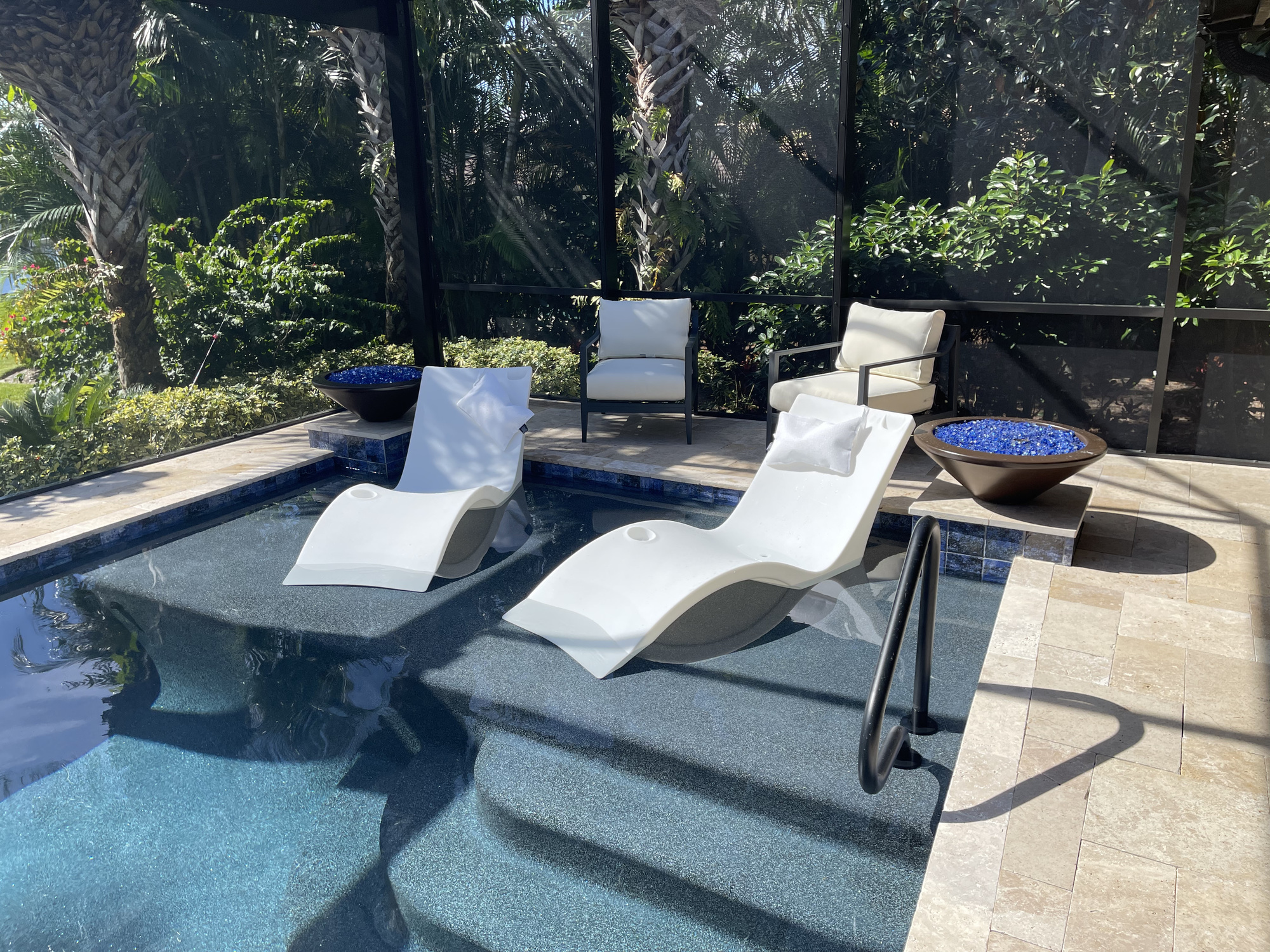 Poolside Patio and Lanai in Fort Myers, FL - Photo 3