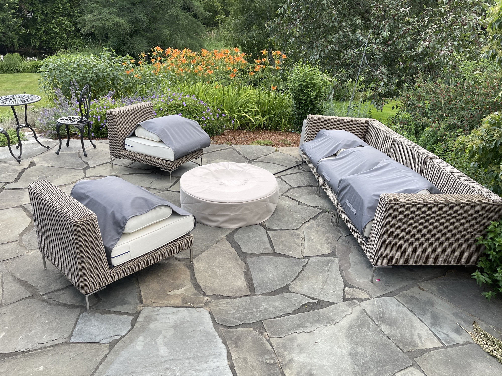 Blue Stone Patio At An 1800s Farmhouse - Photo 2