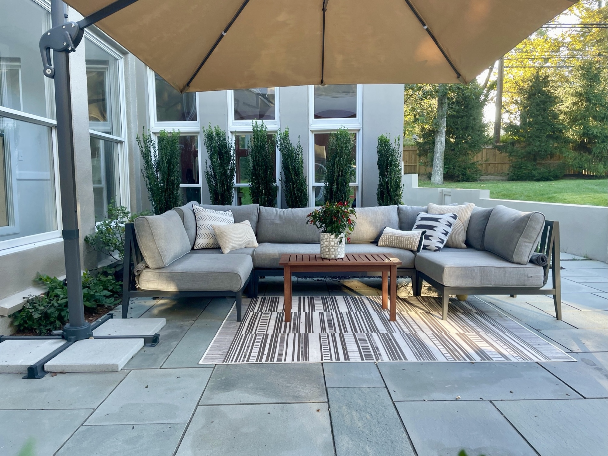 An Inviting Front Lawn and Bluestone Patio in Sleepy Hollow - Photo 1