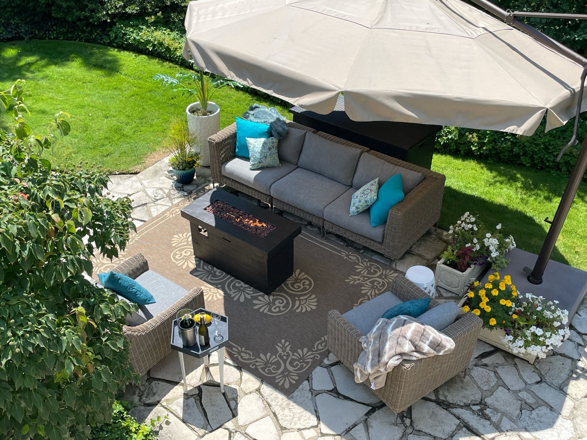 Room to Relax in Grosse Pointe Farms - Photo 5