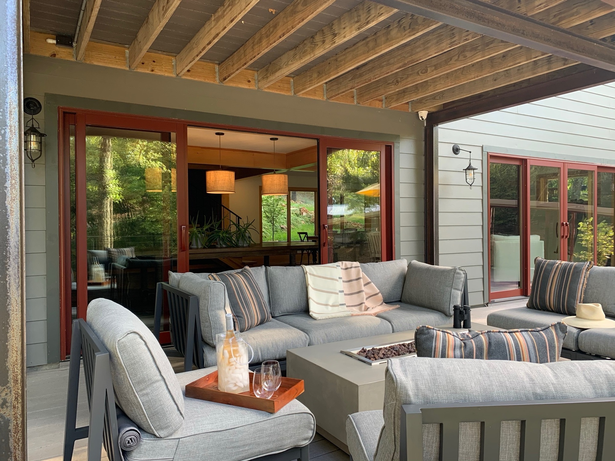 A Dreamy Lakeside Respite in Afton, OK - Photo 2