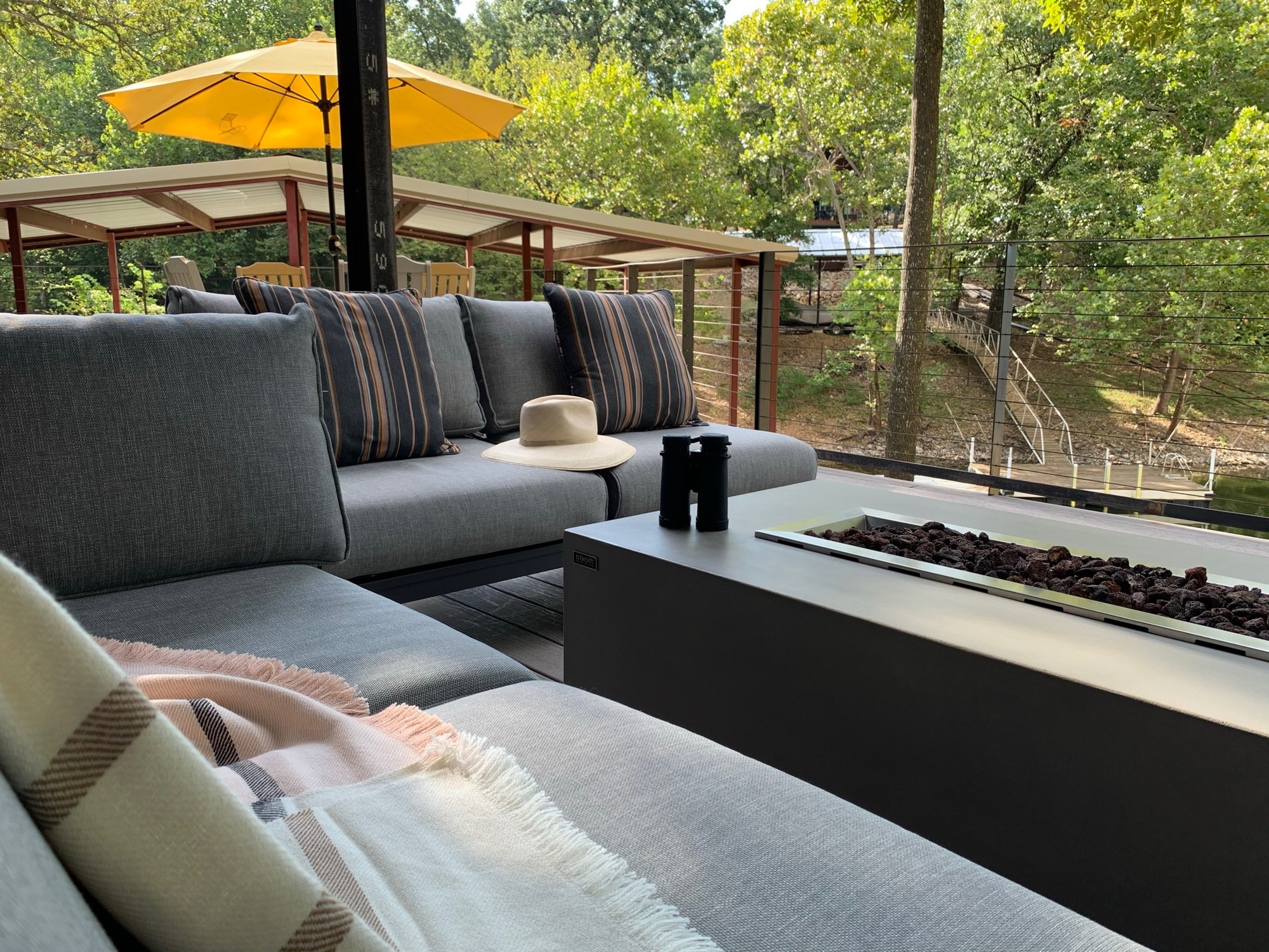 A Dreamy Lakeside Respite in Afton, OK - Photo 5