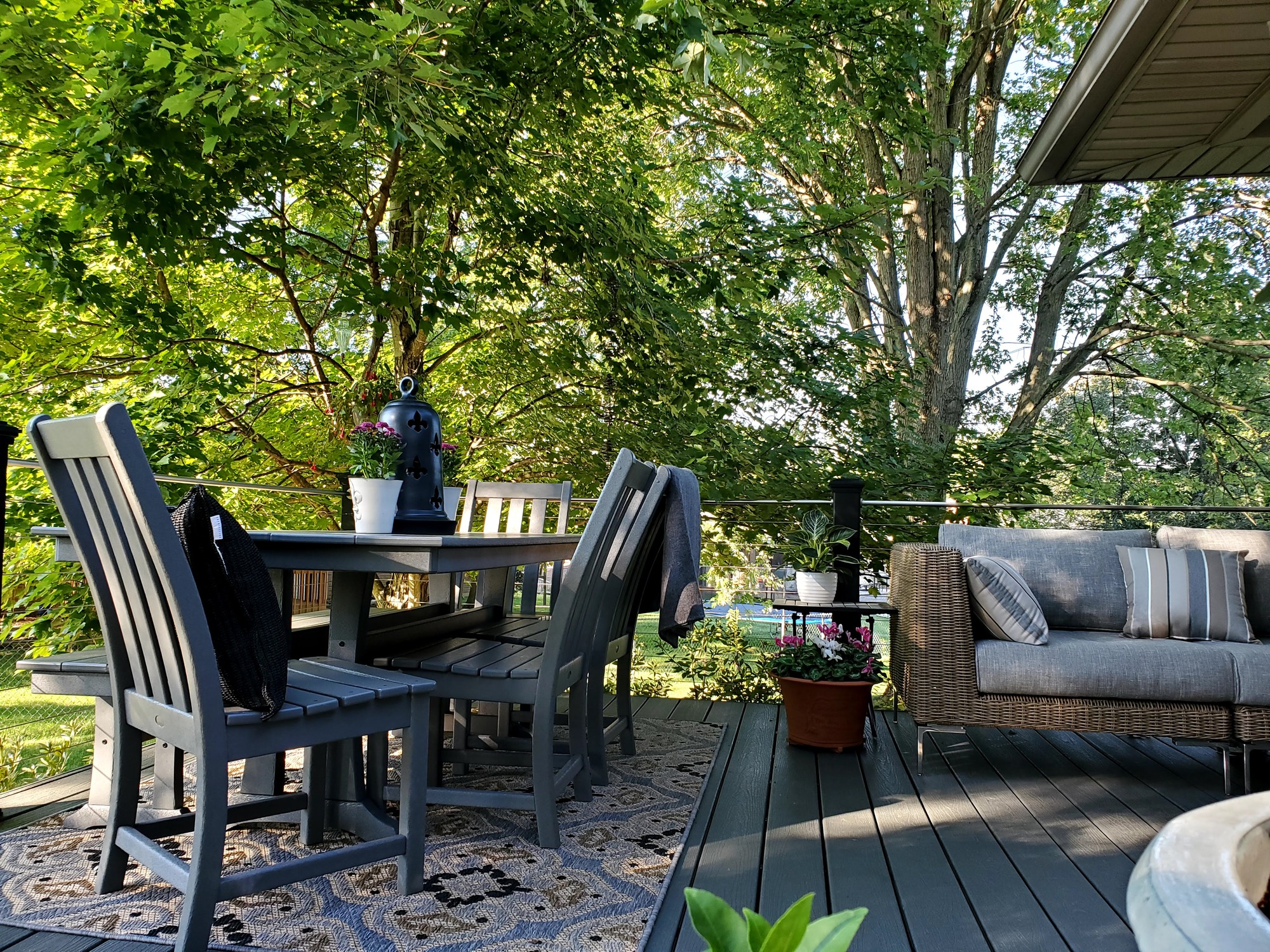 Eclectic, Lush Deck in Albany, IN - Photo 4