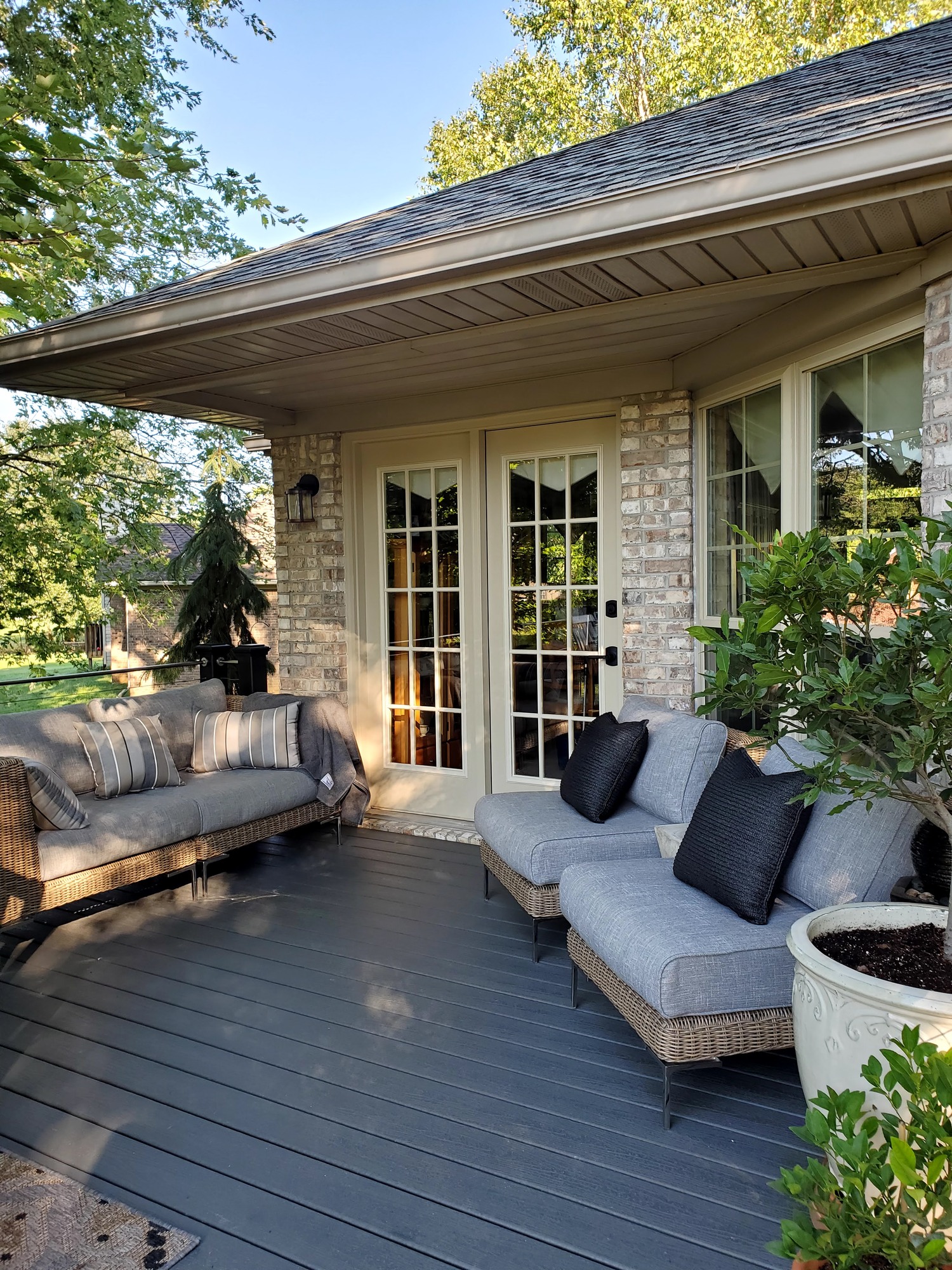 Eclectic, Lush Deck in Albany, IN - Photo 6