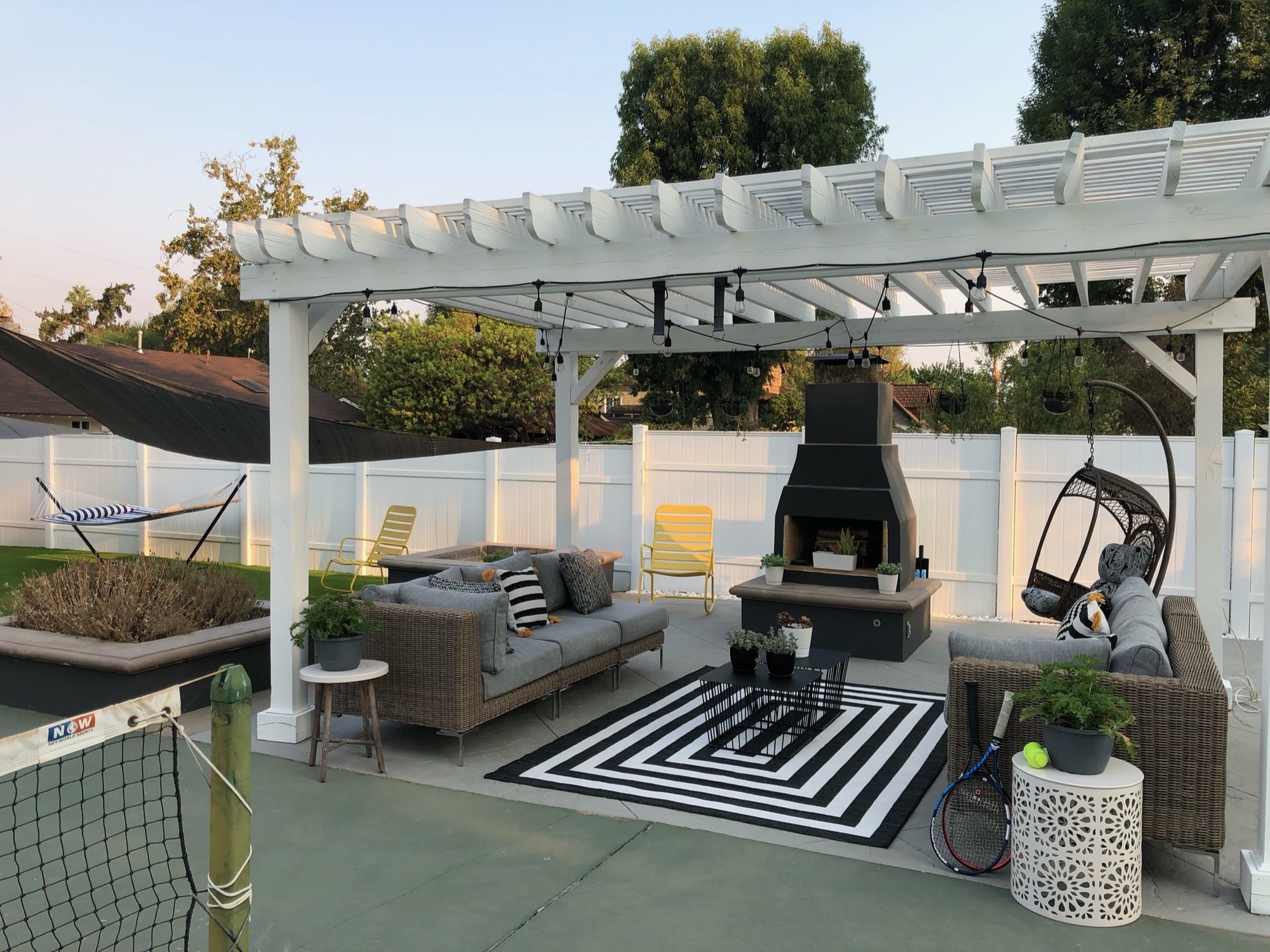 Courtside Entertainment in Woodland Hills - Photo 1