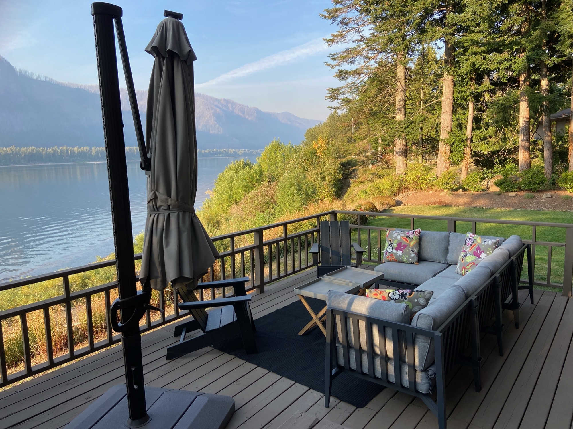 A Breathtaking Open Air Patio in the Pacific Northwest - Photo 5